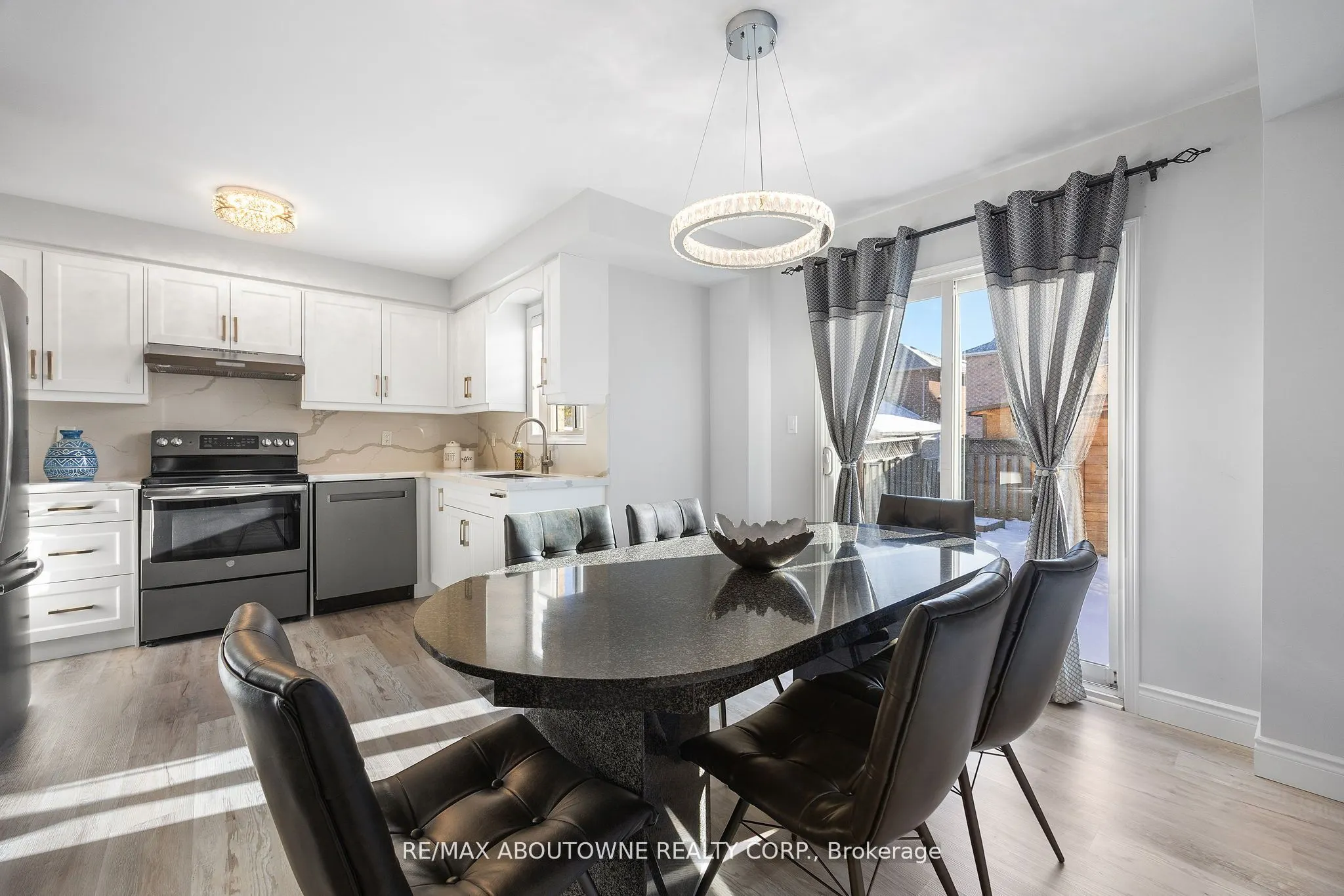 31 Knoll Haven Circle