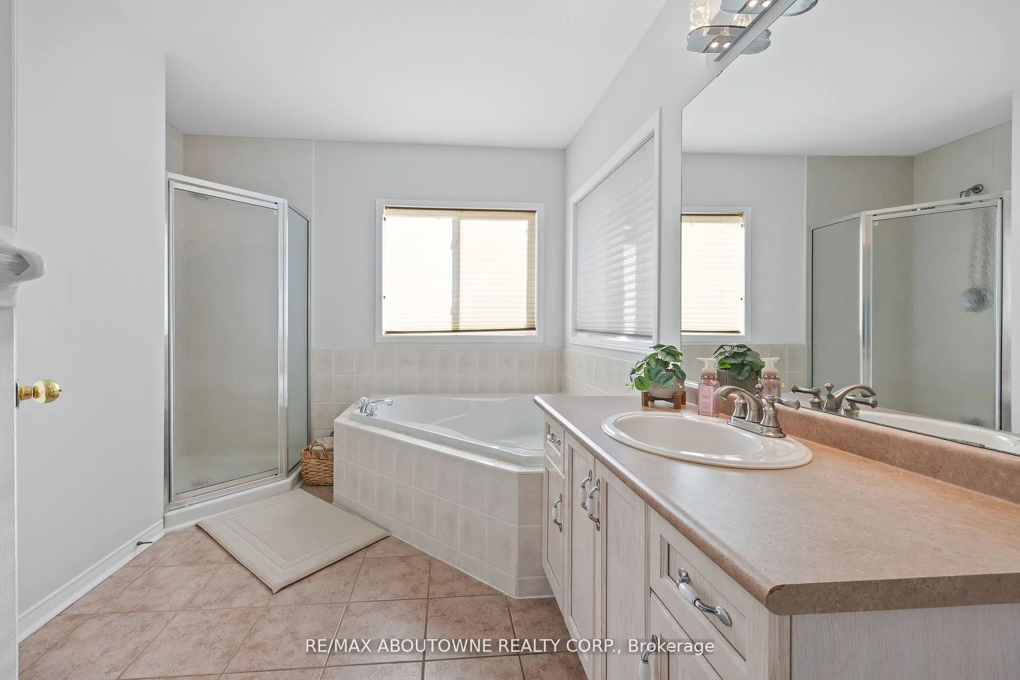 31 Knoll Haven Circle