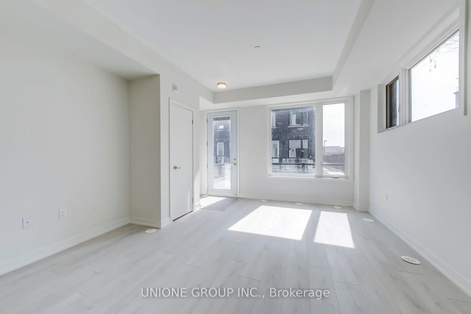 3562 Colonial Drive, #12