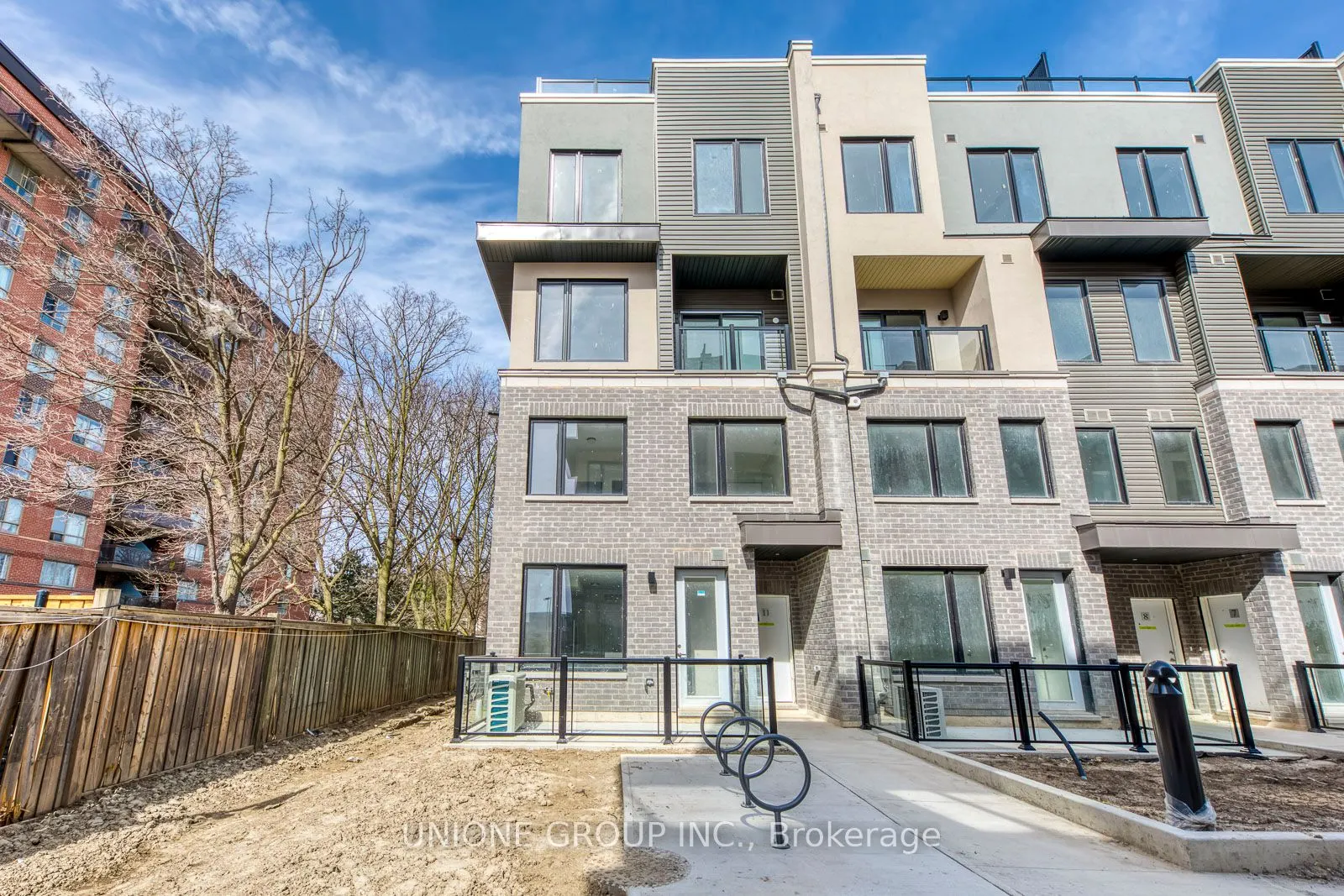 3562 Colonial Drive, #12