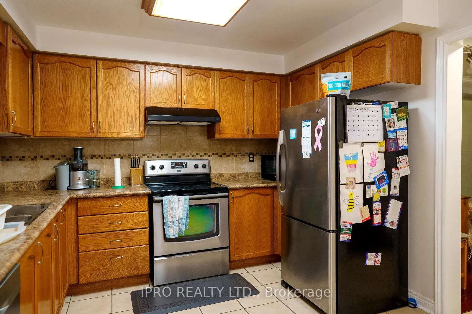 11 Earl Grey Crescent