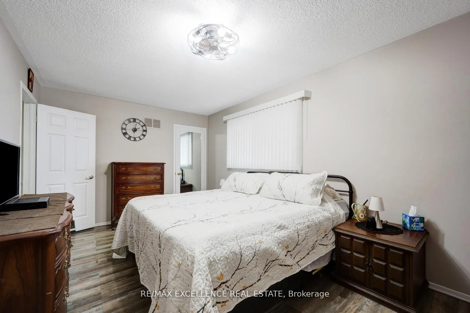 4 Brookview Road