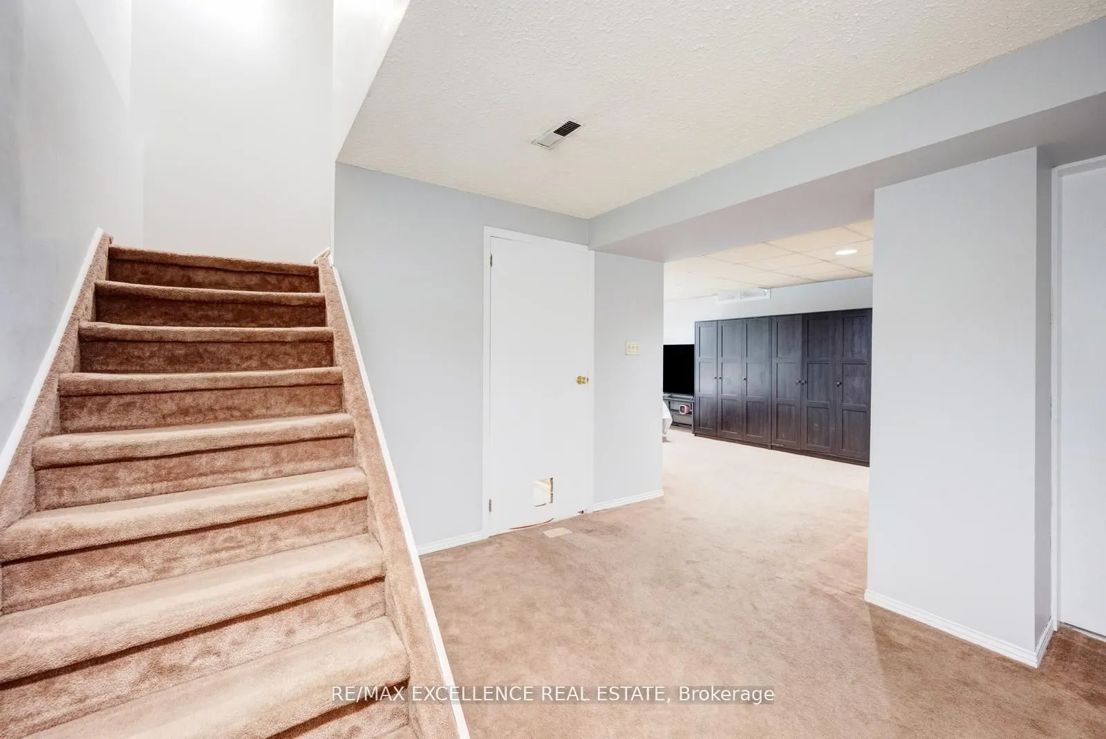 4 Brookview Road