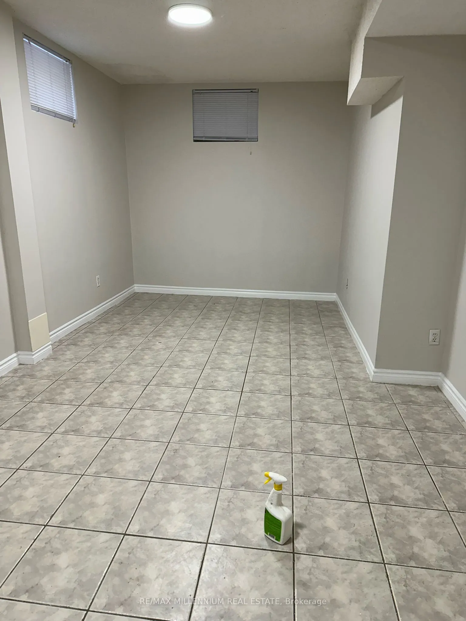 946 Willowbank Trail
