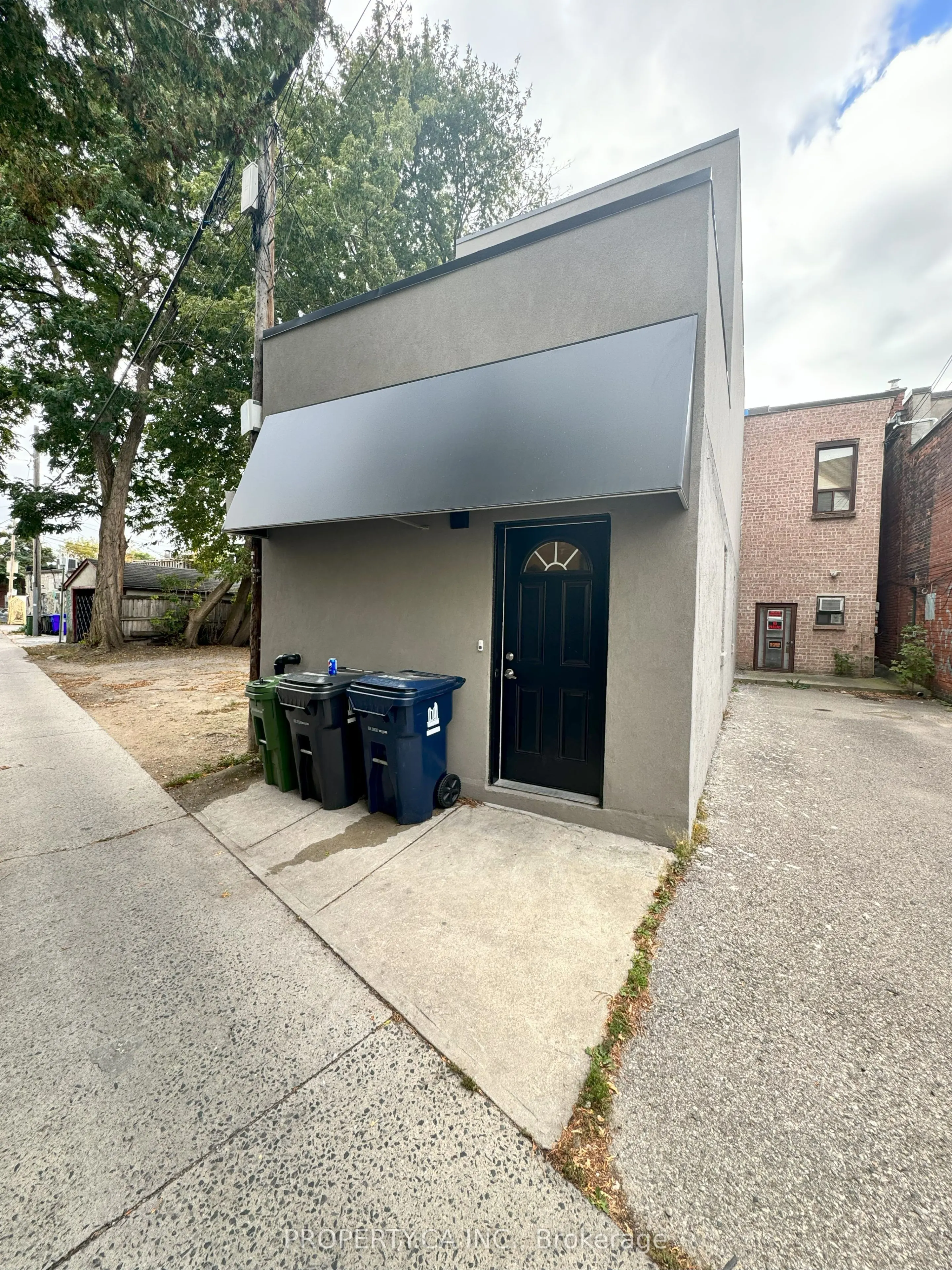 3100 Dundas Street W #2