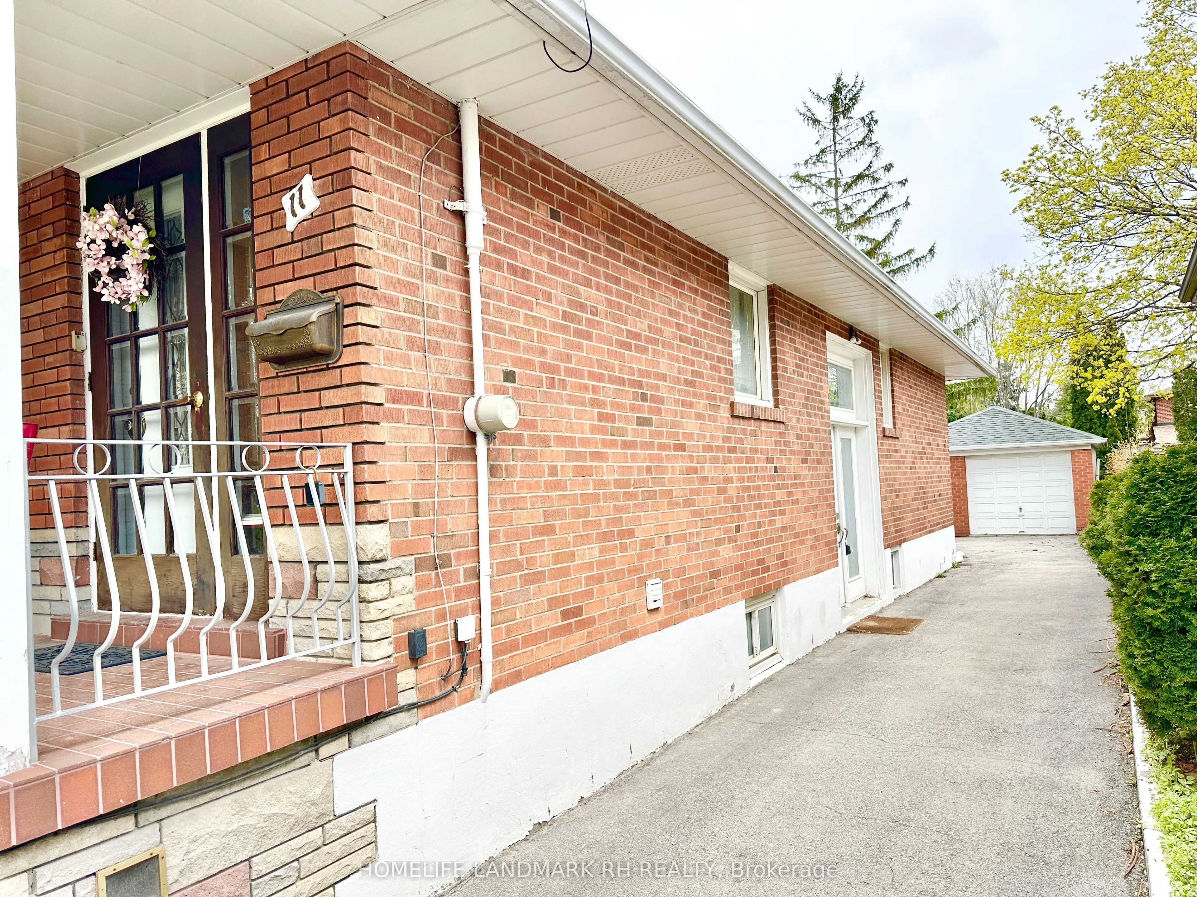 11 Bellman Avenue