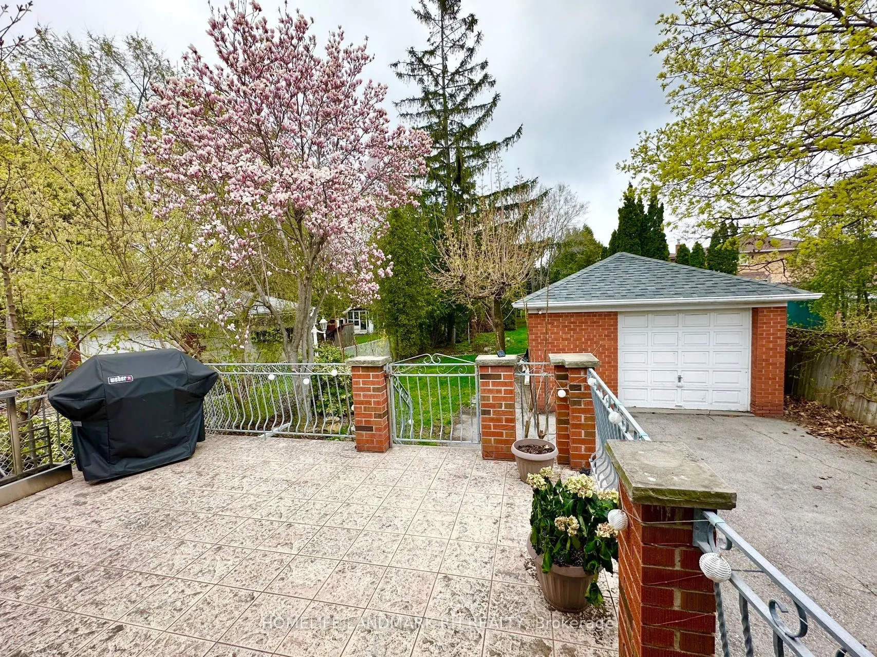 11 Bellman Avenue