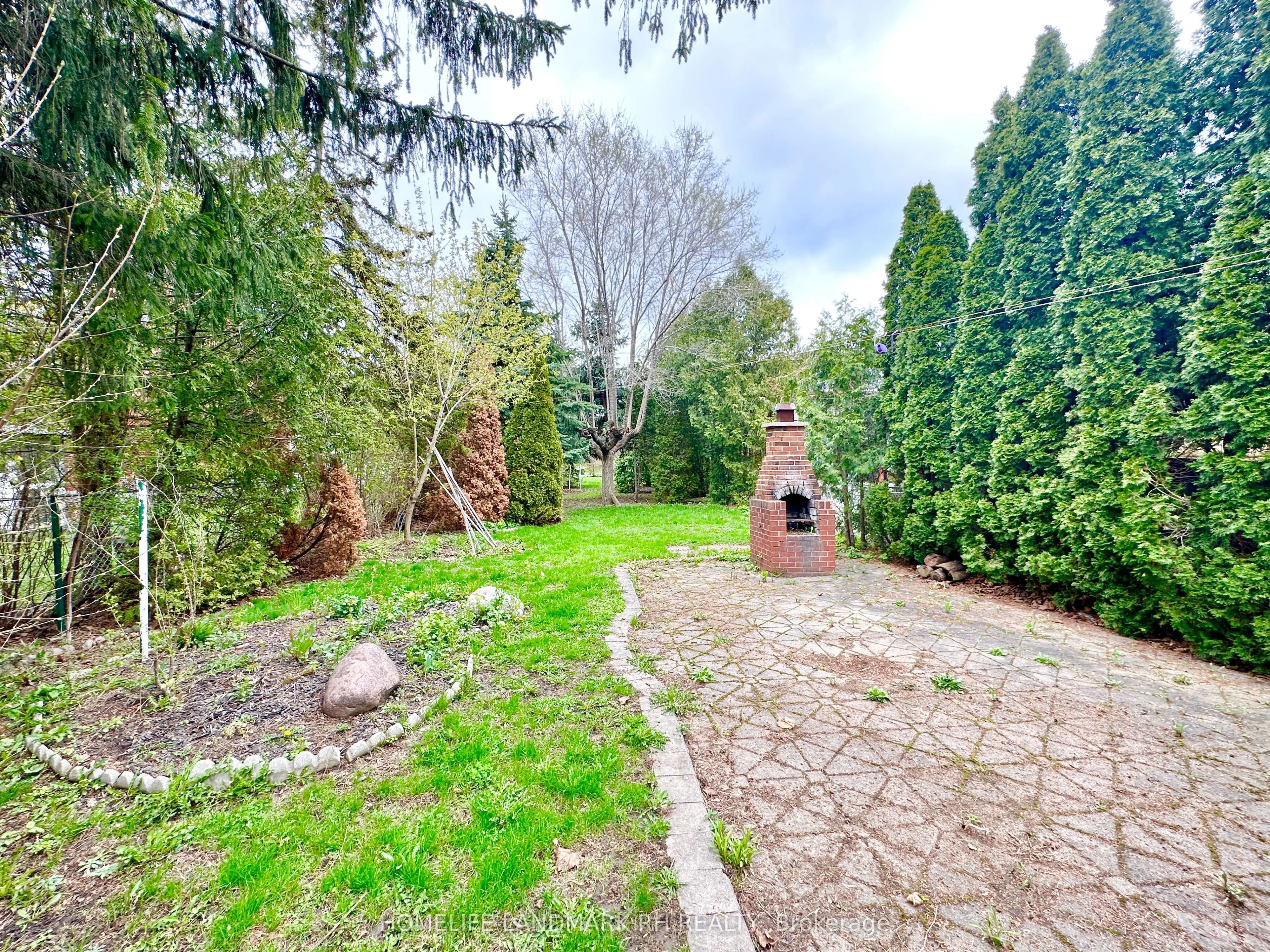 11 Bellman Avenue