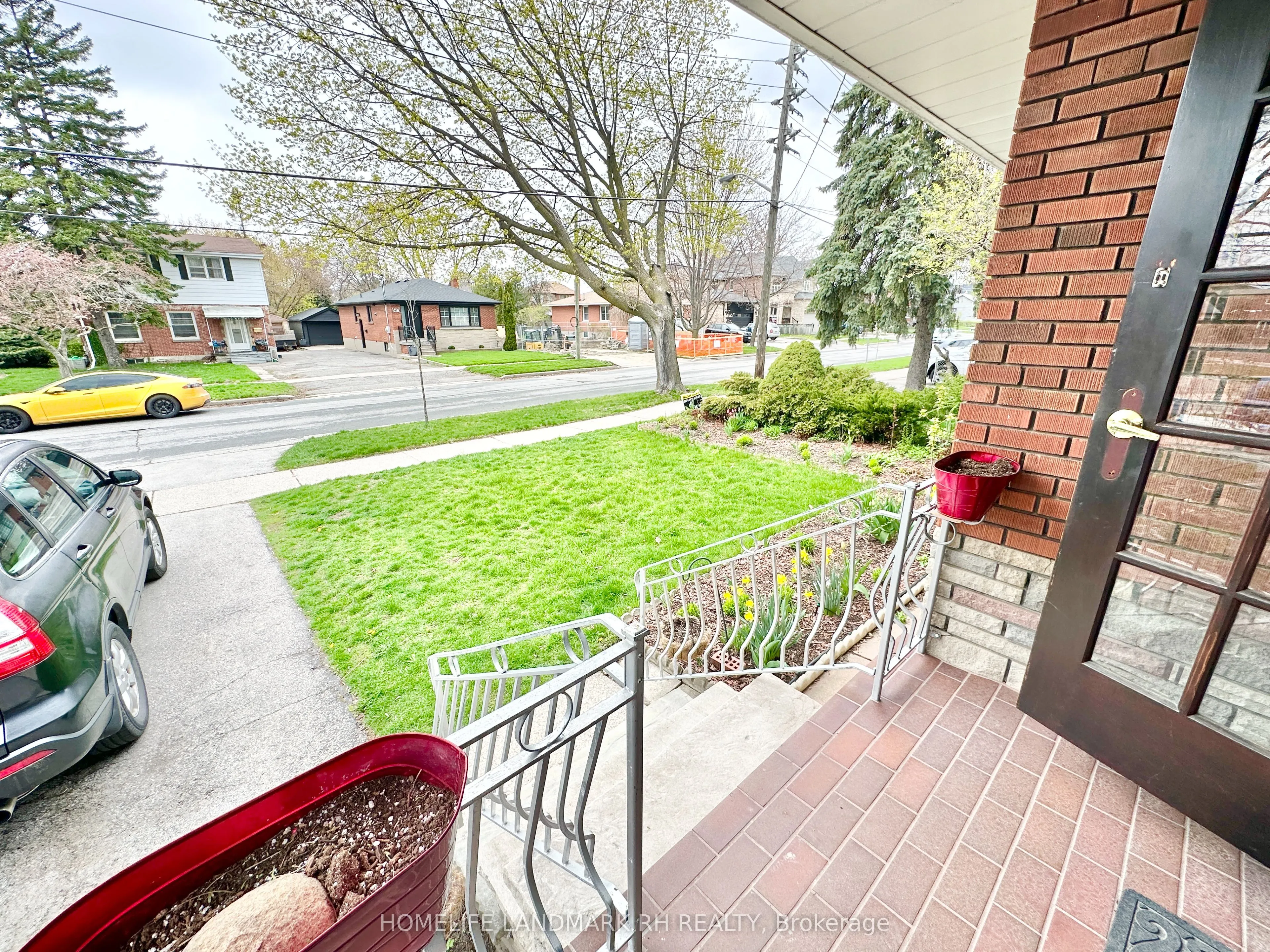 11 Bellman Avenue