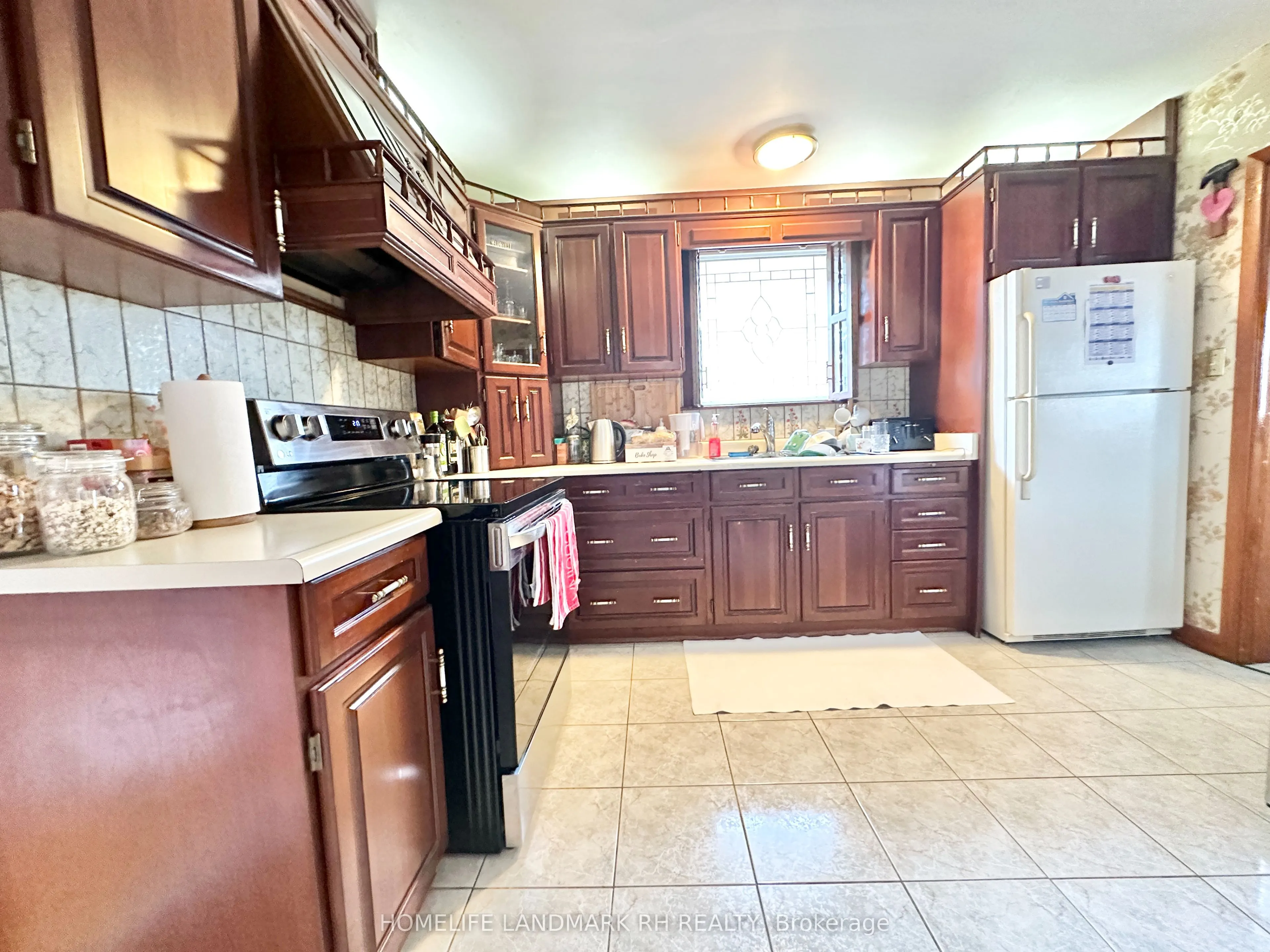 11 Bellman Avenue