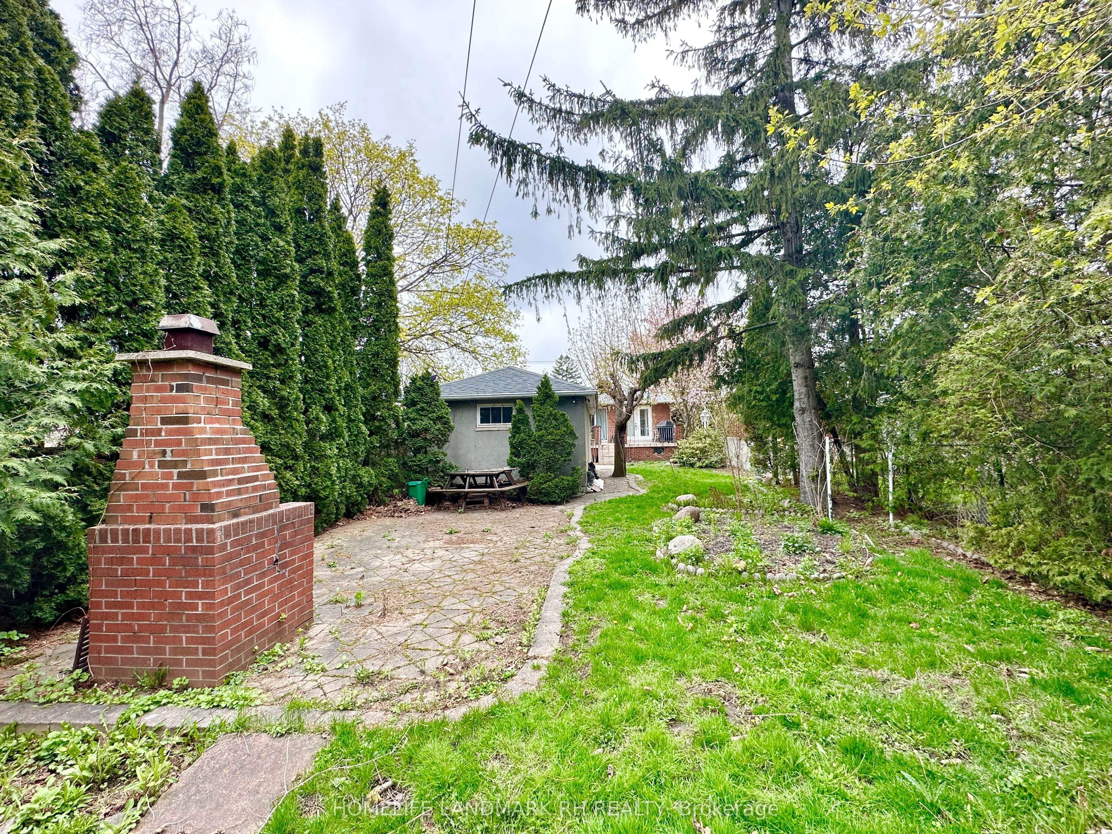 11 Bellman Avenue