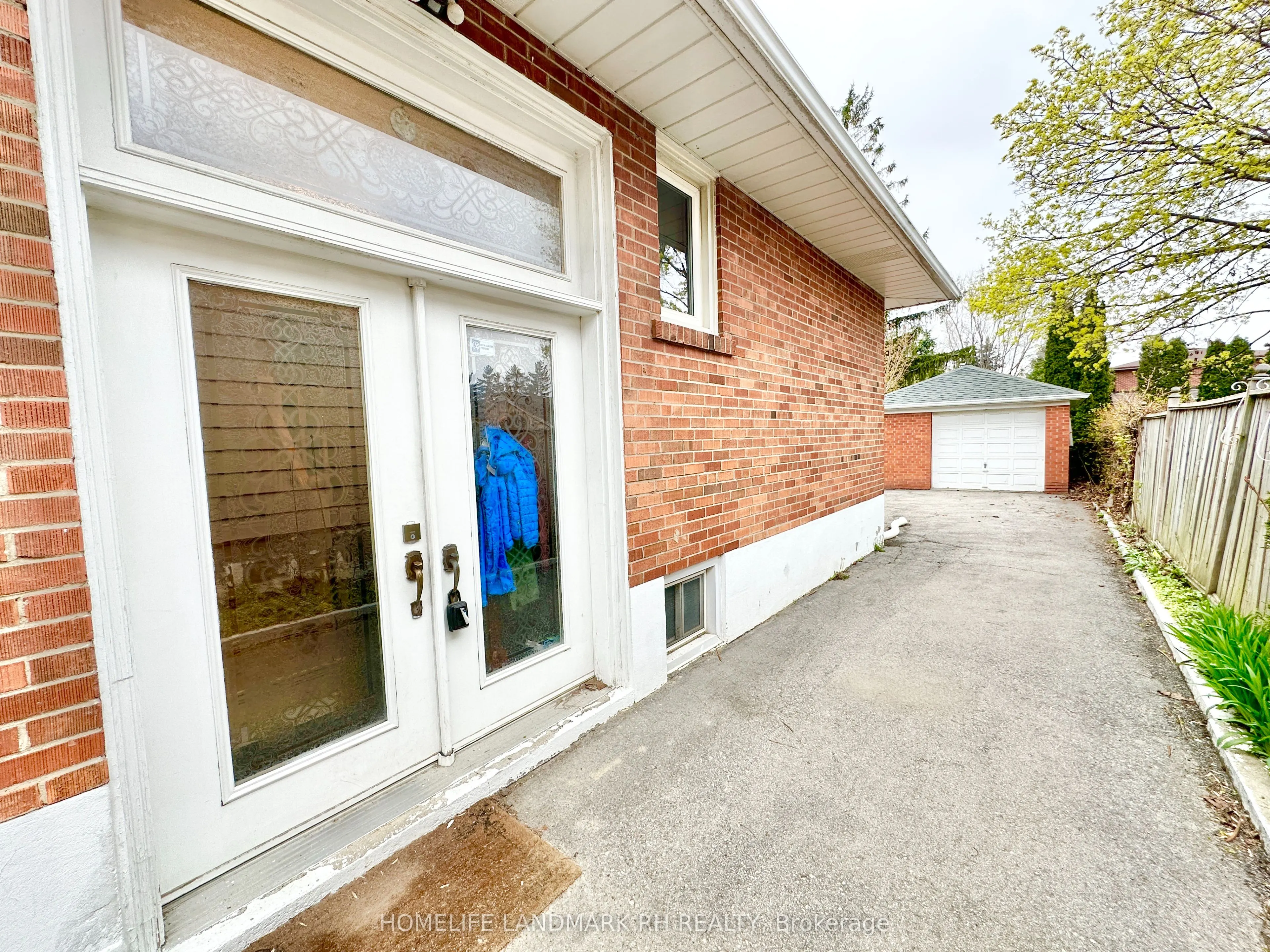 11 Bellman Avenue