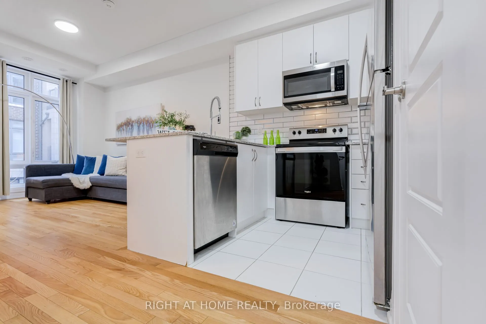 719 Lawrence Avenue W, #52