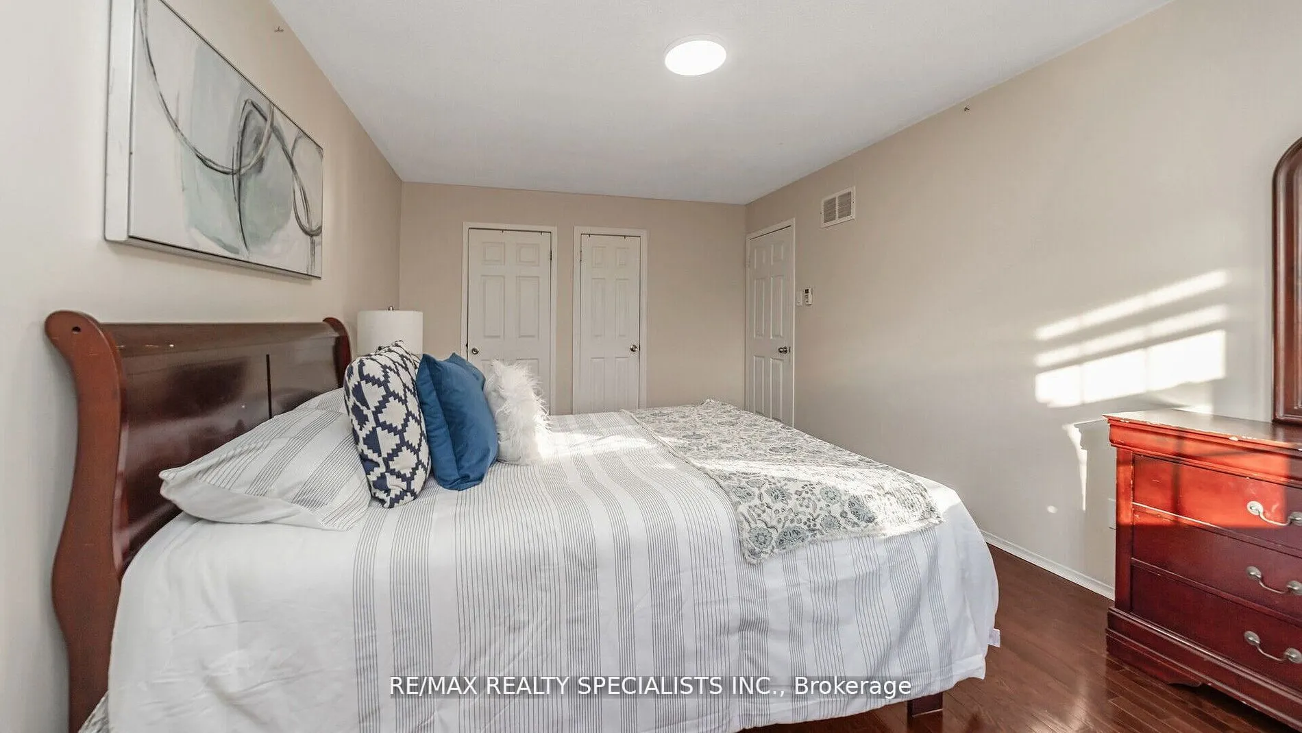 13 Stillwater Crescent