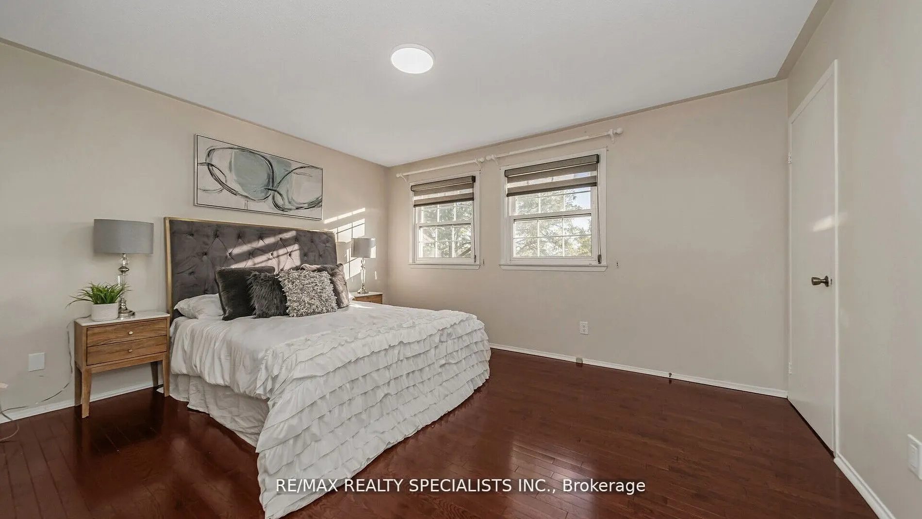 13 Stillwater Crescent