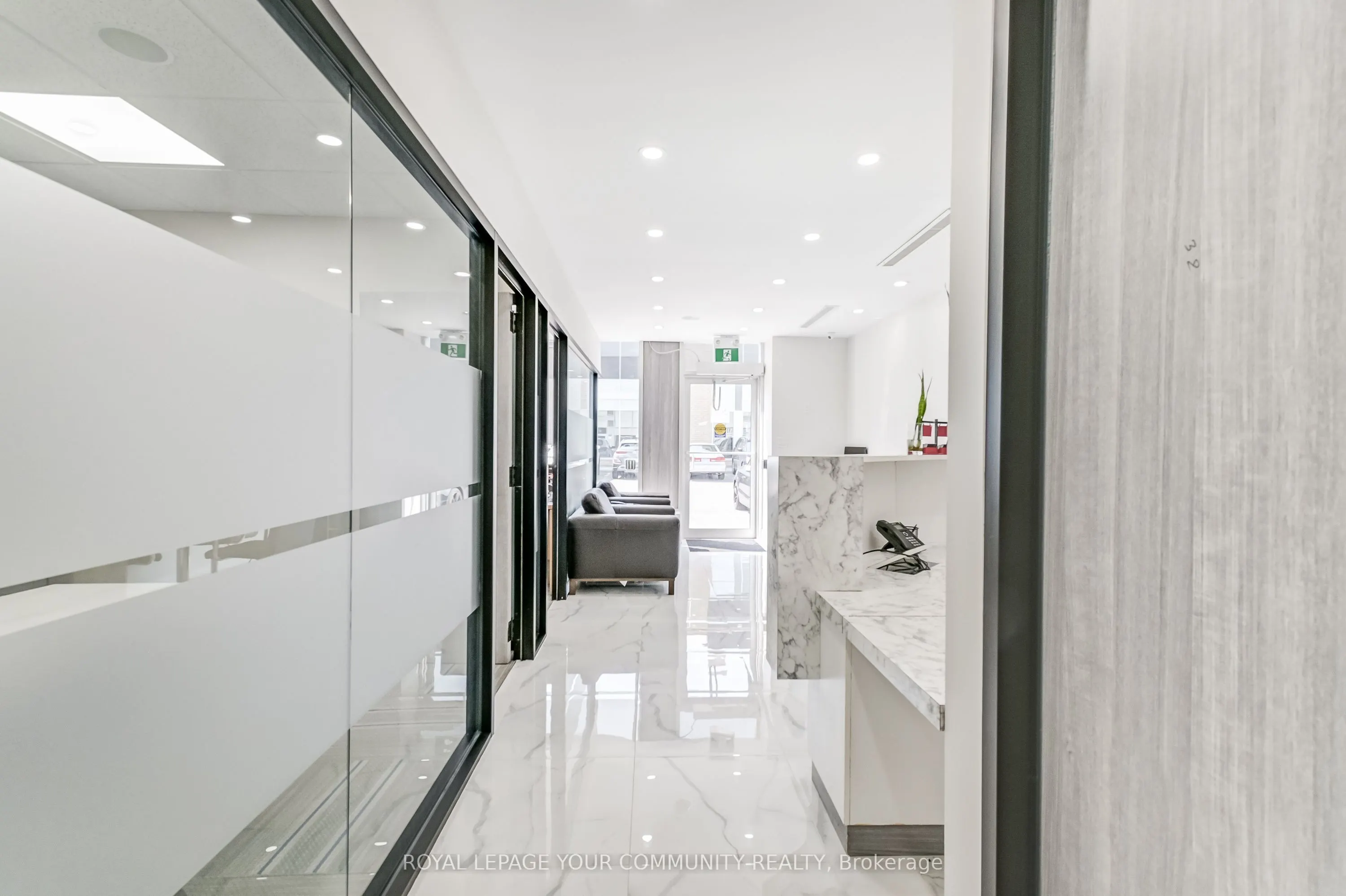 1185 Queensway E, #7