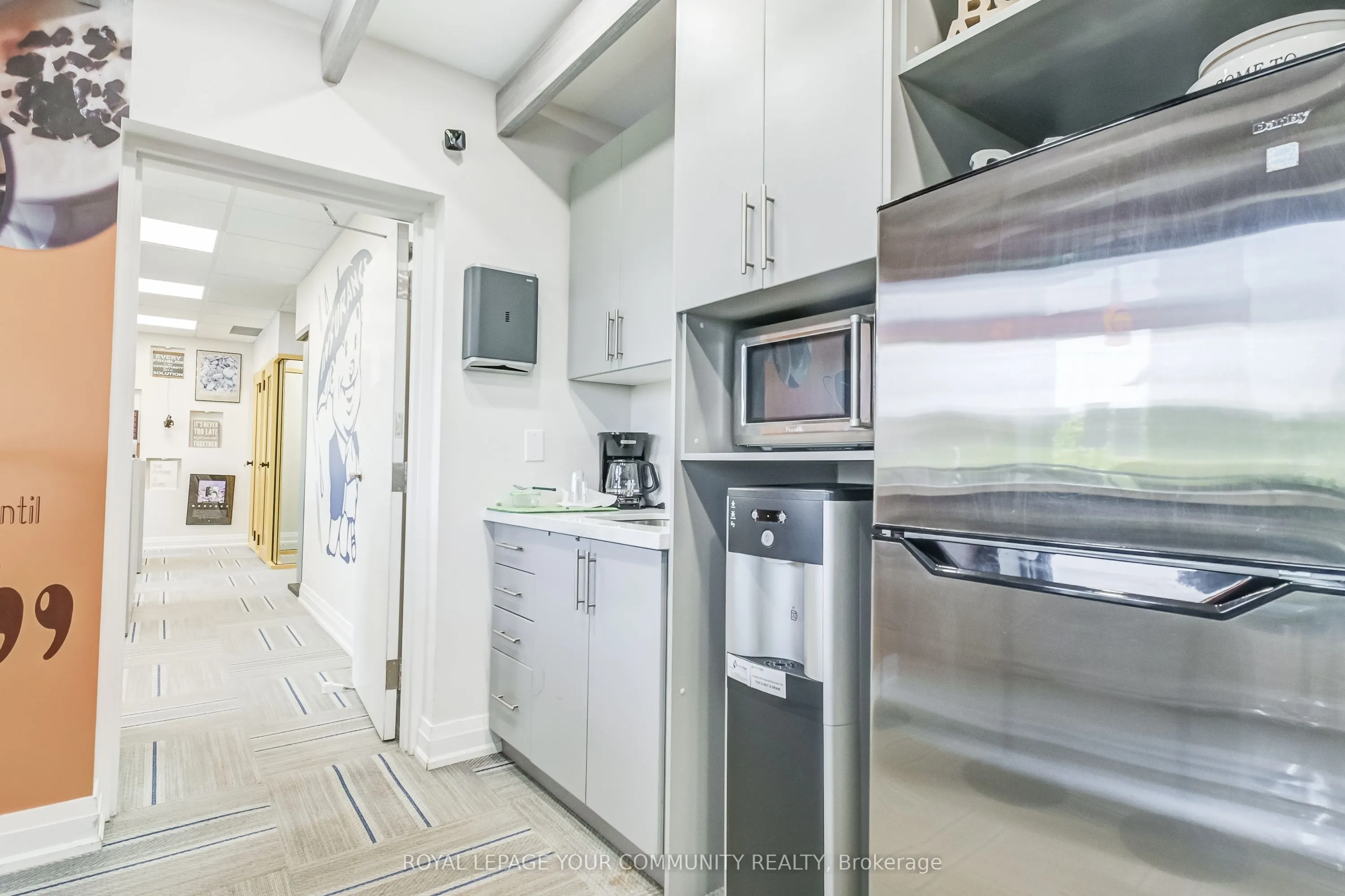 1185 Queensway E, #7