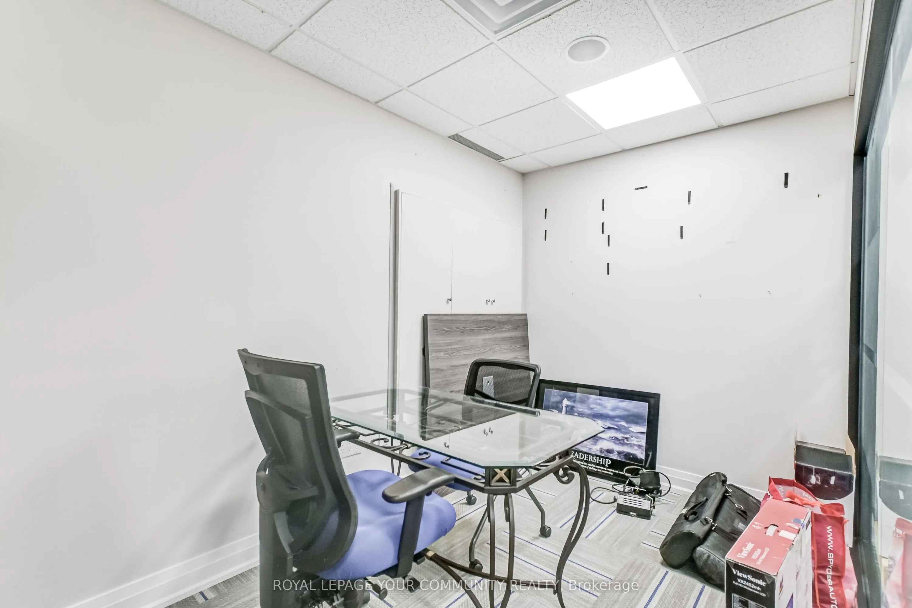 1185 Queensway E, #7