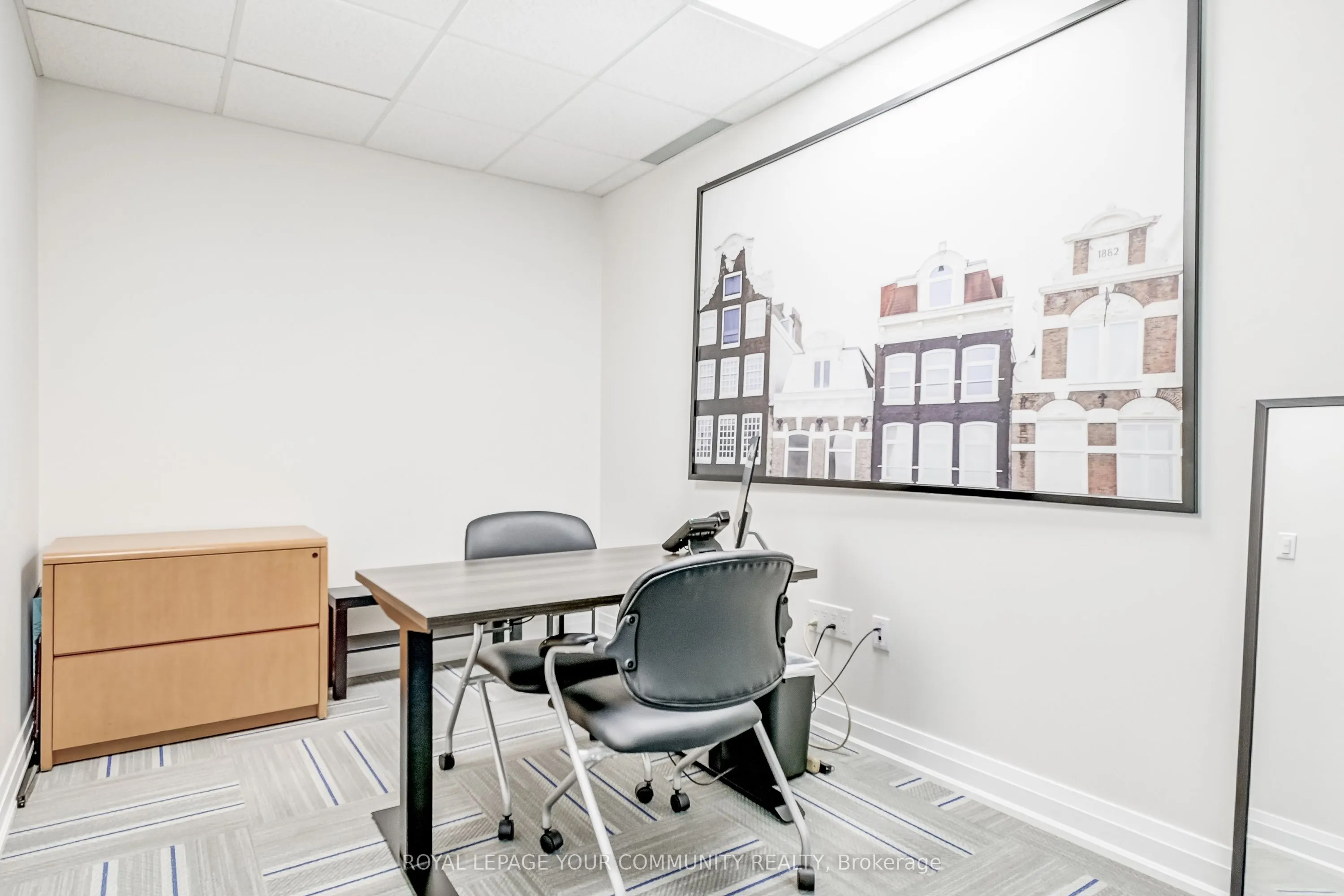 1185 Queensway E, #7
