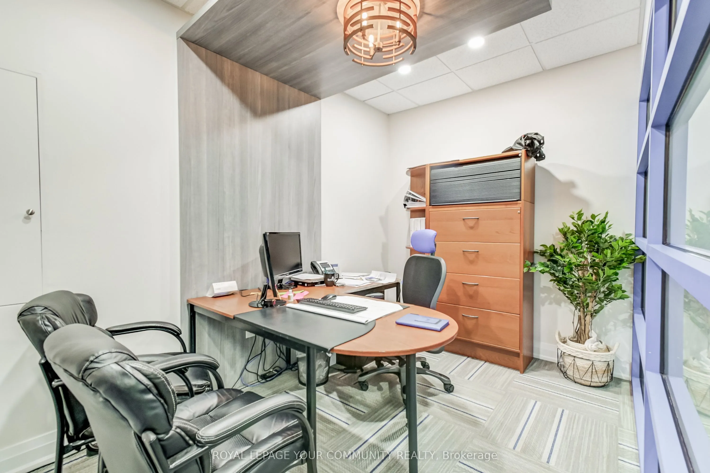 1185 Queensway E, #7