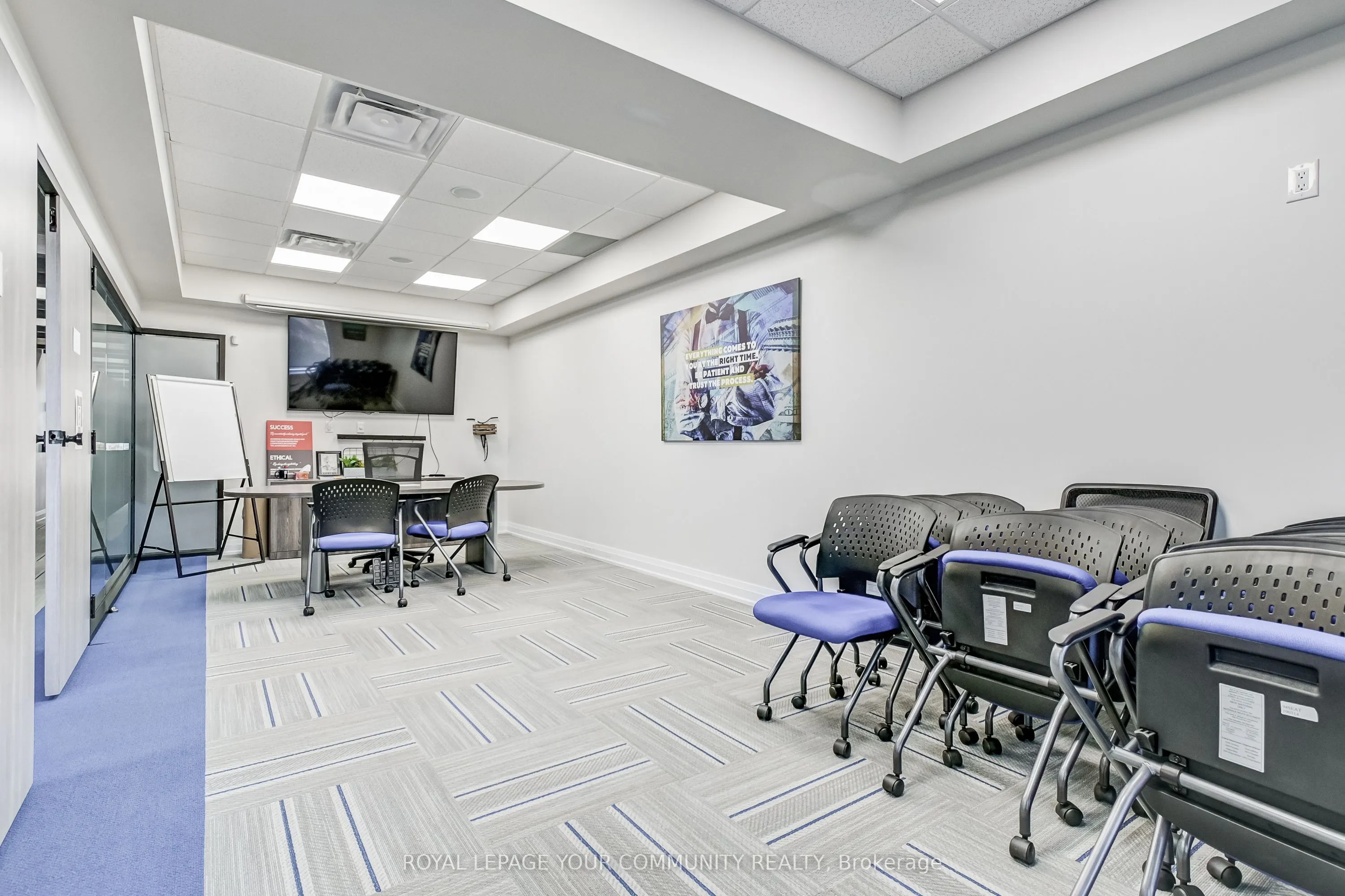 1185 Queensway E, #7