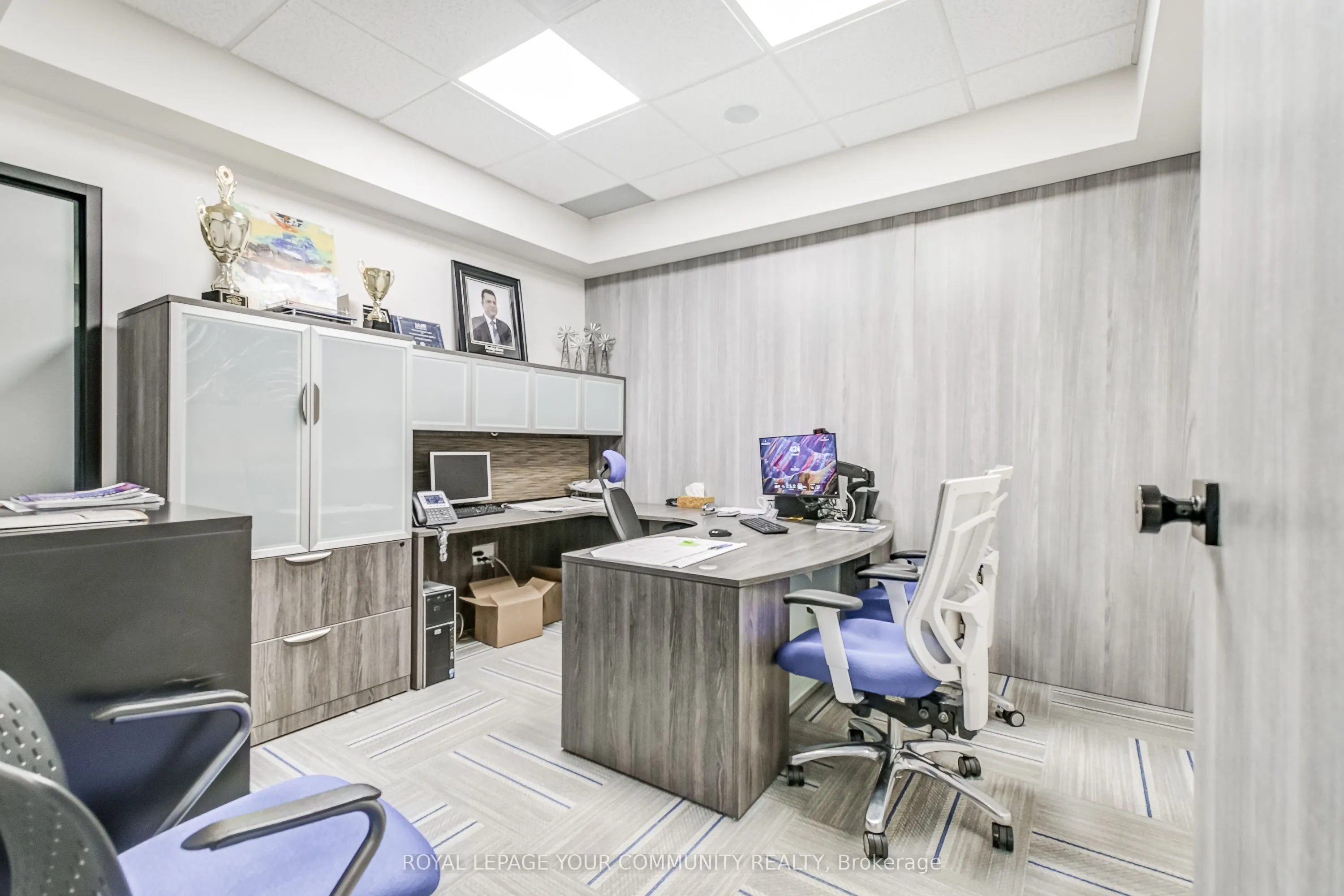 1185 Queensway E, #7