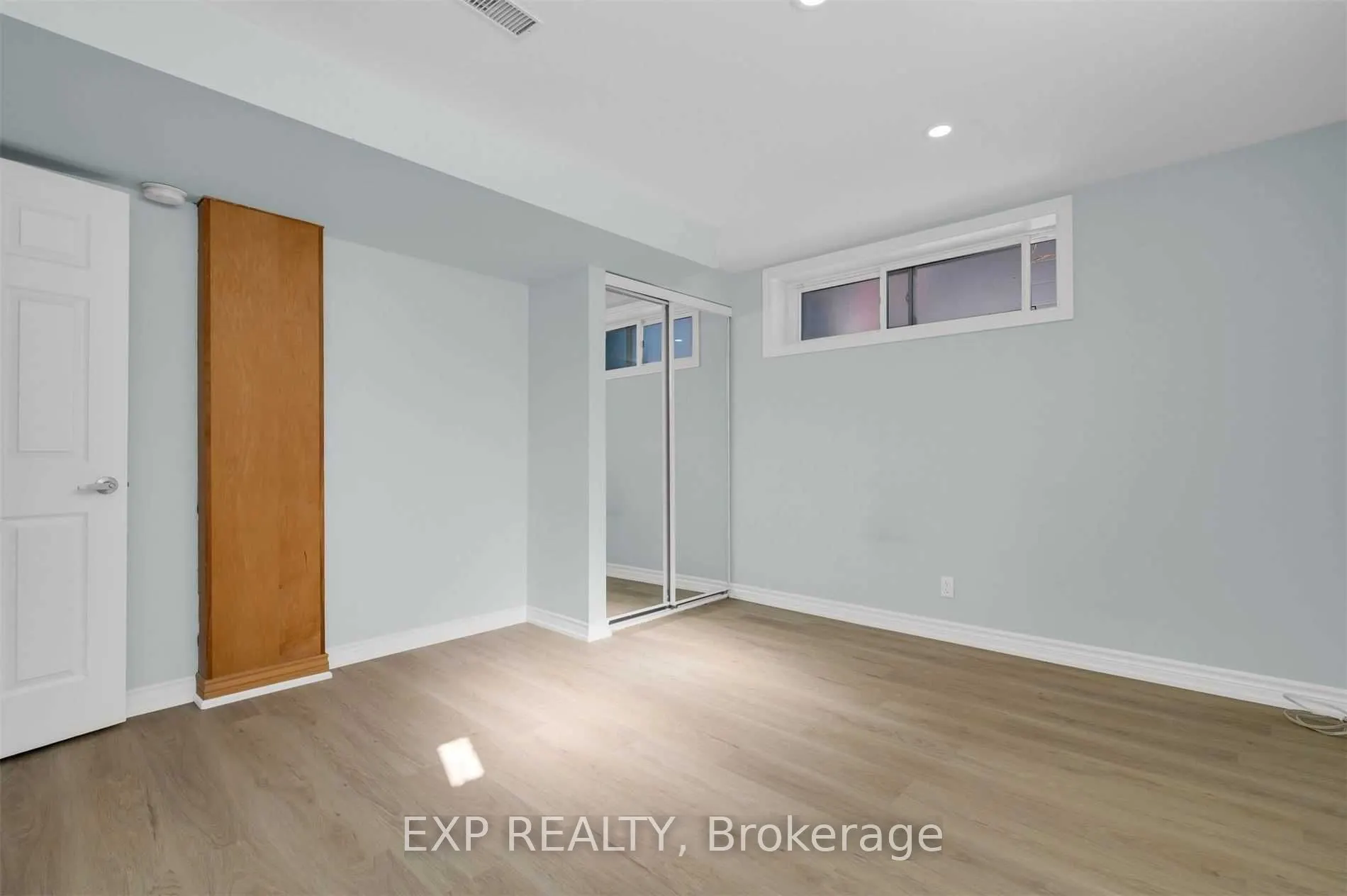 242 Mohawk Road, #Lower