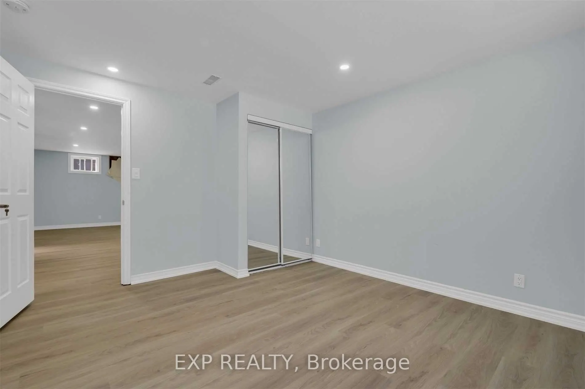 242 Mohawk Road, #Lower