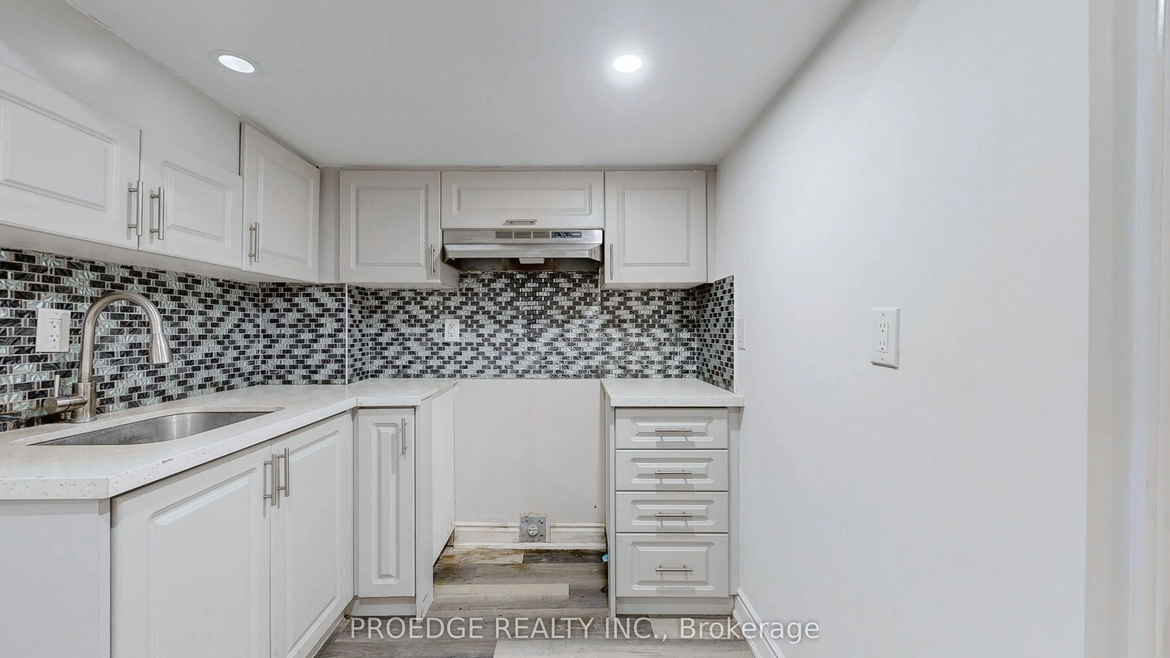 31 Luella Crescent