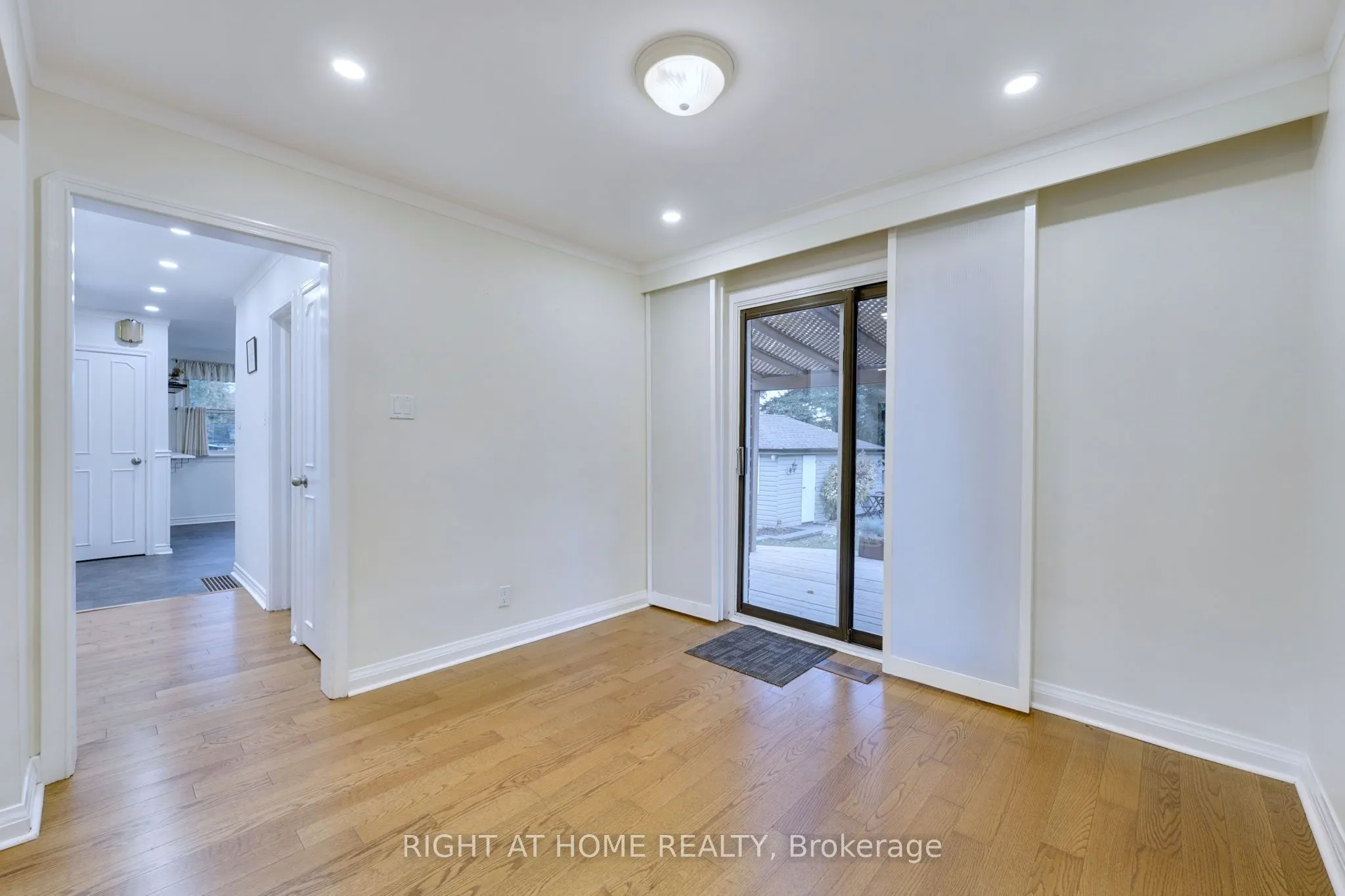 6 Adele Avenue