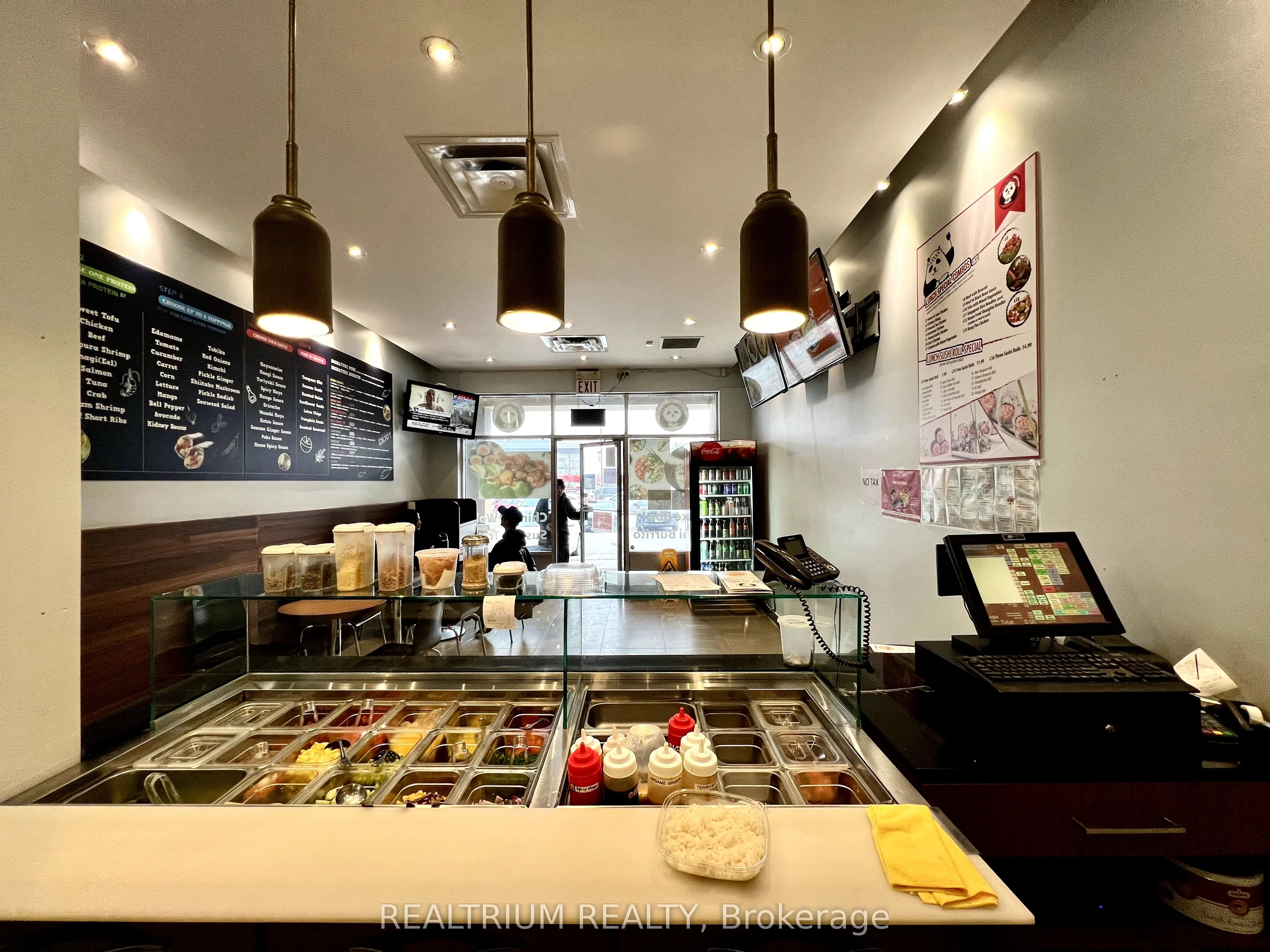 1077 Wilson Avenue, #7