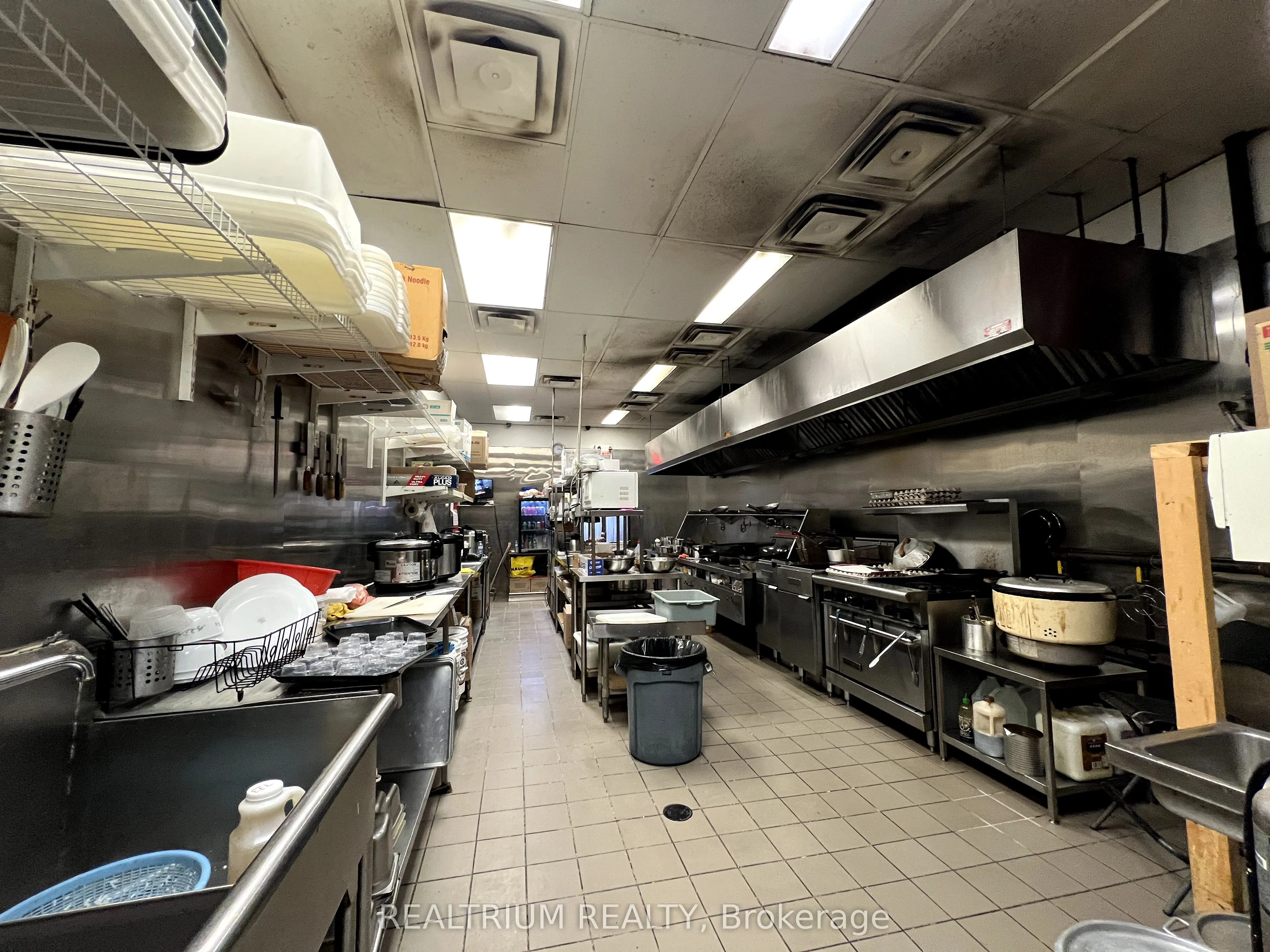 1077 Wilson Avenue, #7