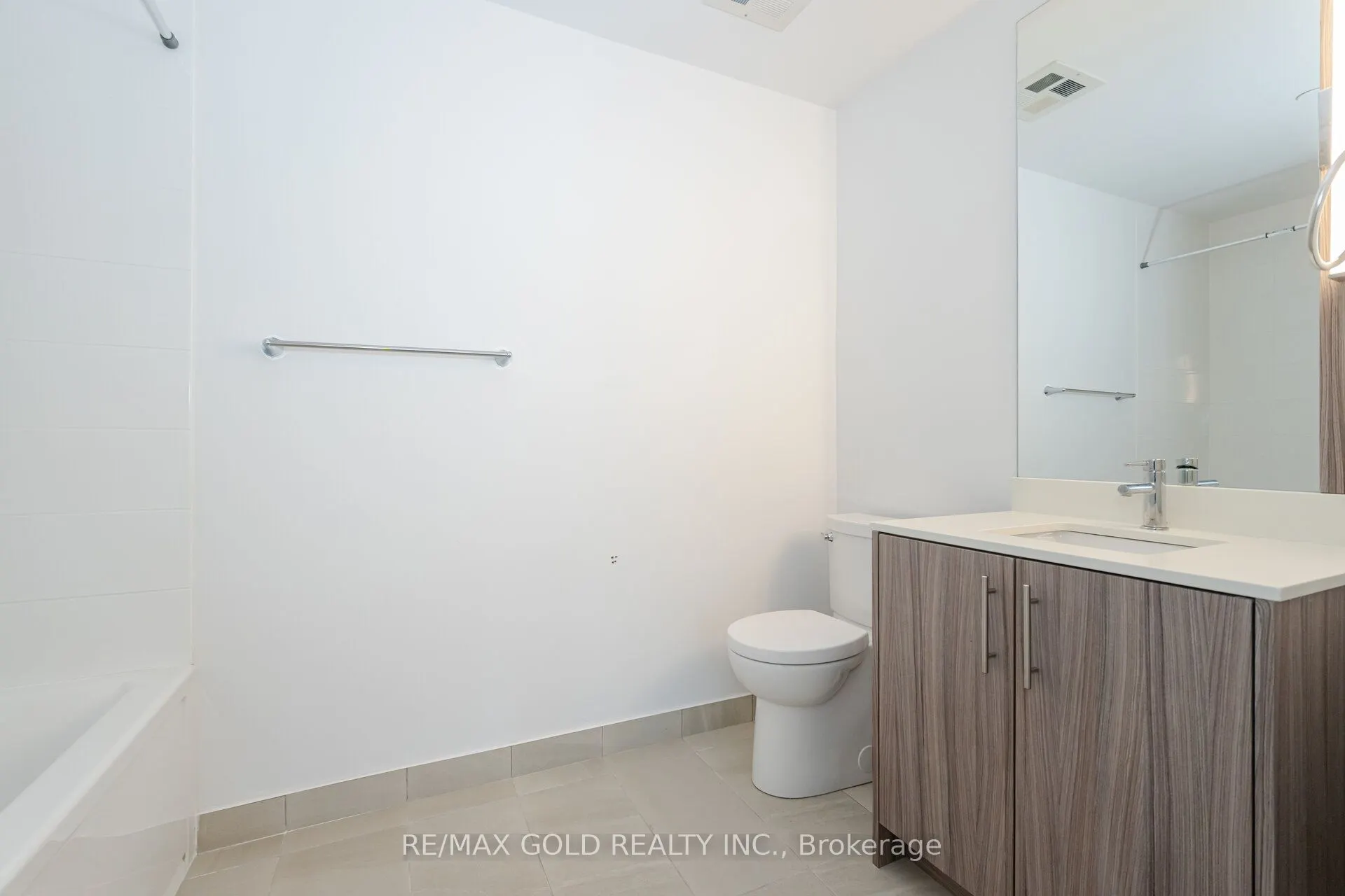 215 Veterans Drive, #703