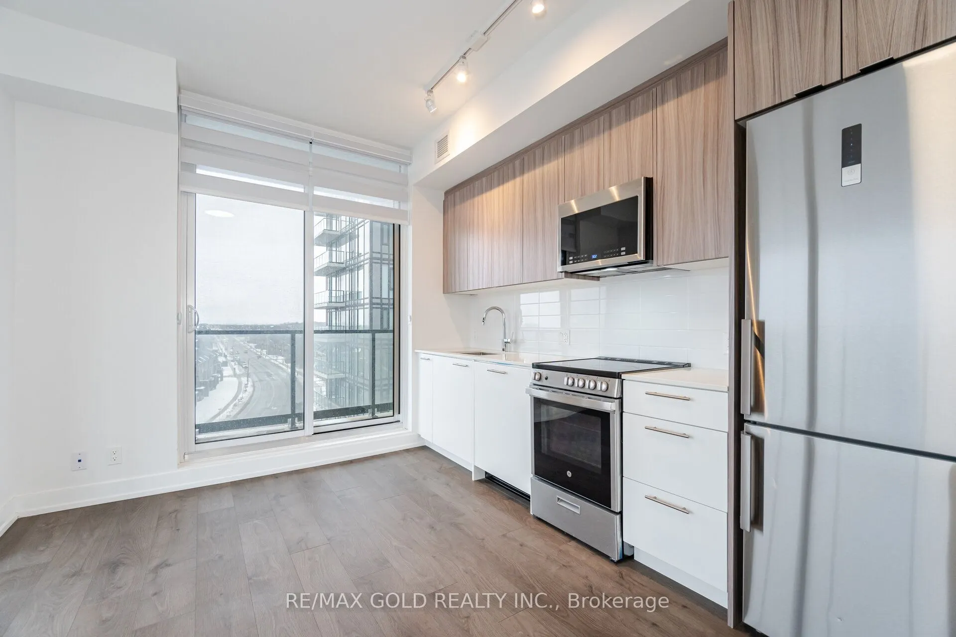 215 Veterans Drive, #703