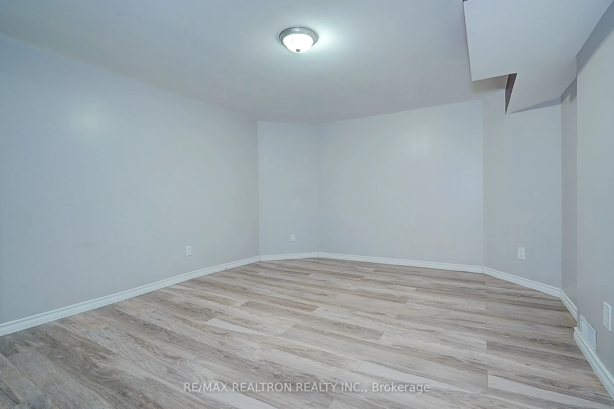 3043 Weston Road