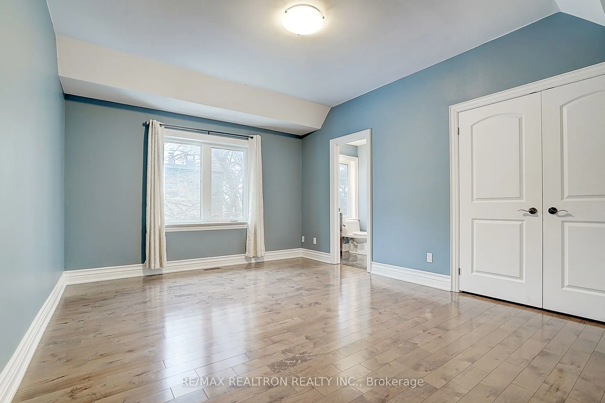 3043 Weston Road