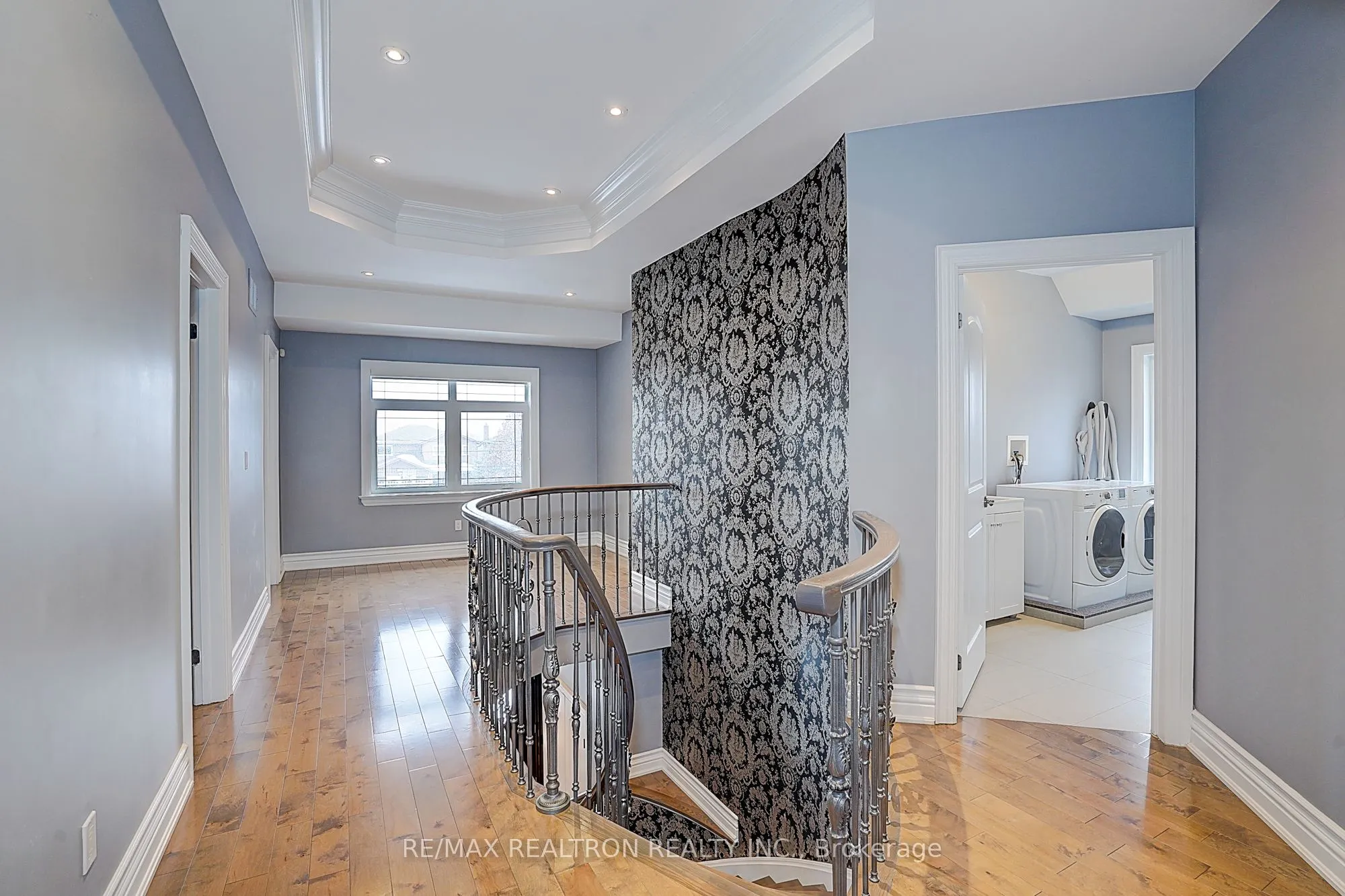 3043 Weston Road