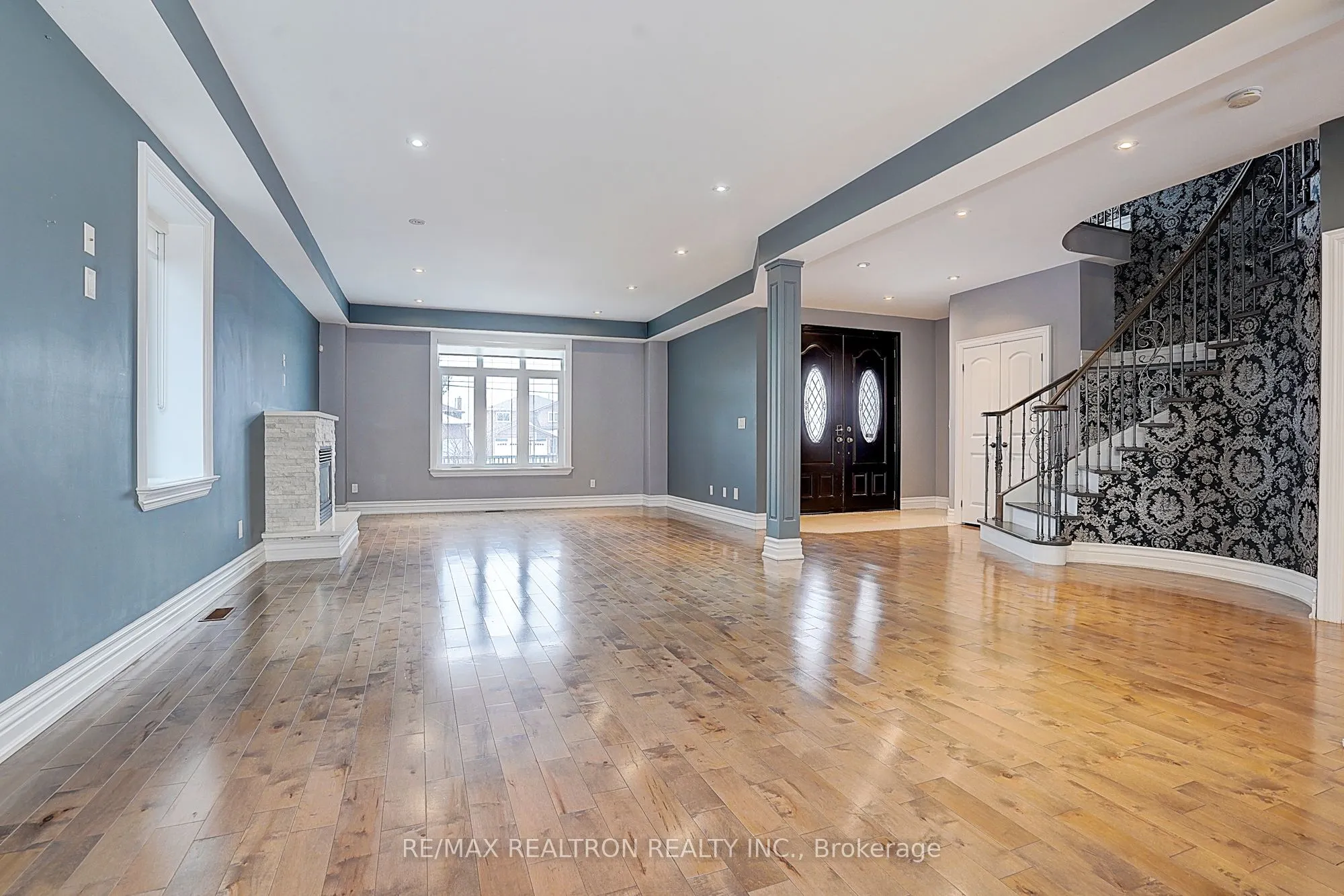 3043 Weston Road