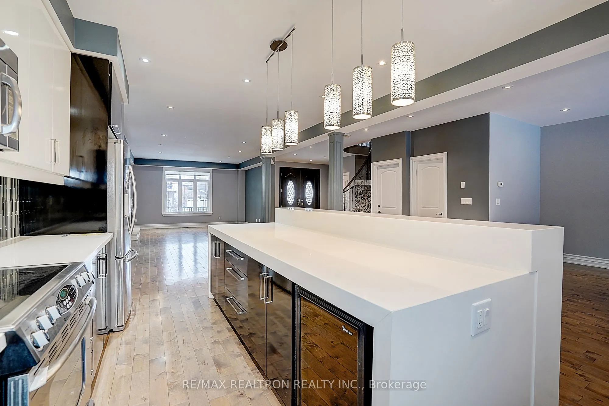 3043 Weston Road