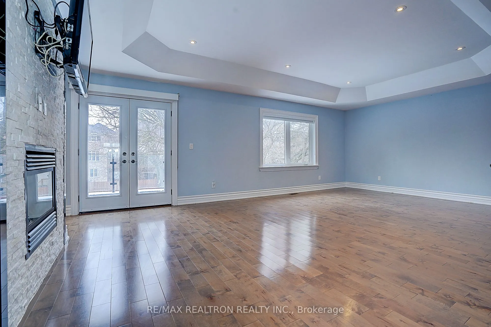 3043 Weston Road