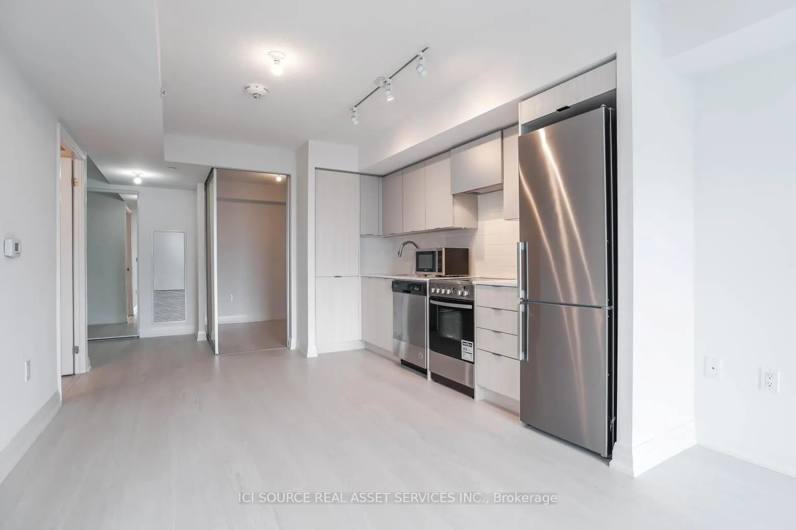 30 Gibbs Road, #1101