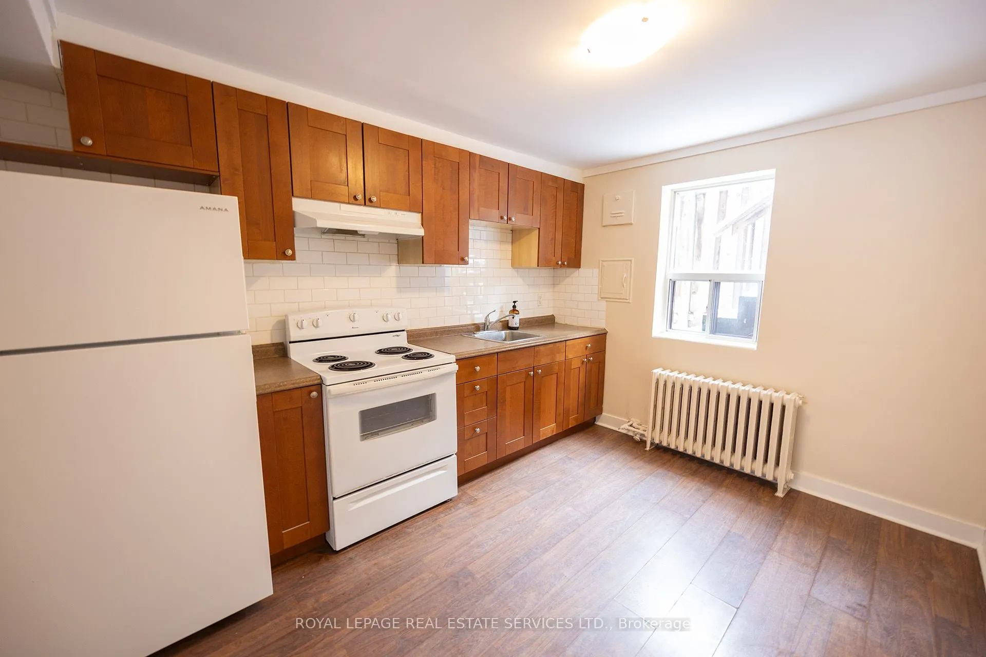 12 Cayuga Avenue, #1