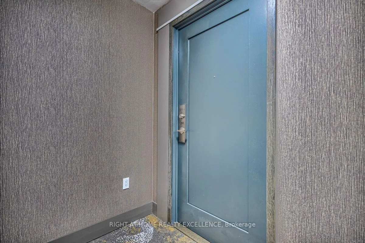 65 Watergarden Drive #201