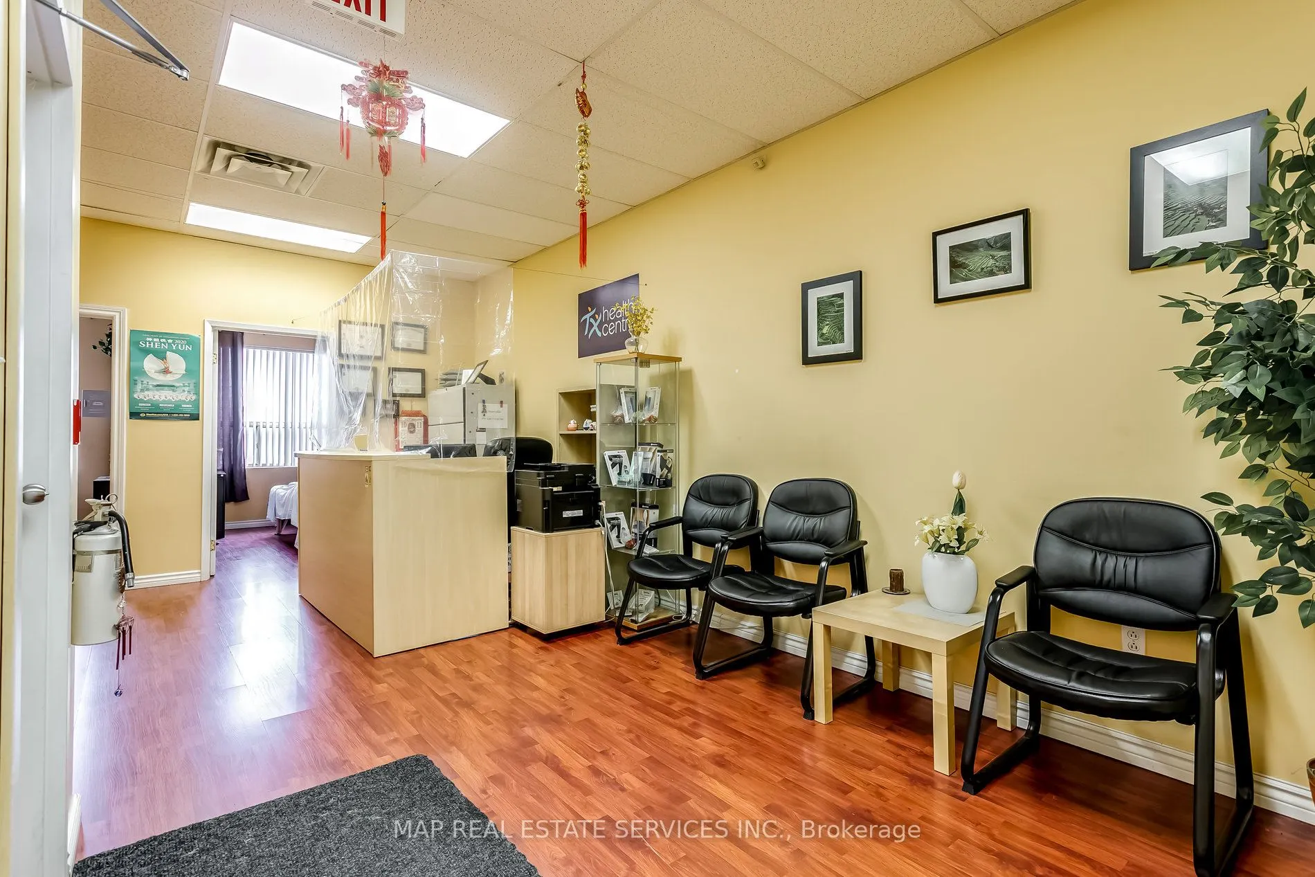 2272 Bloor Street, #Room 1