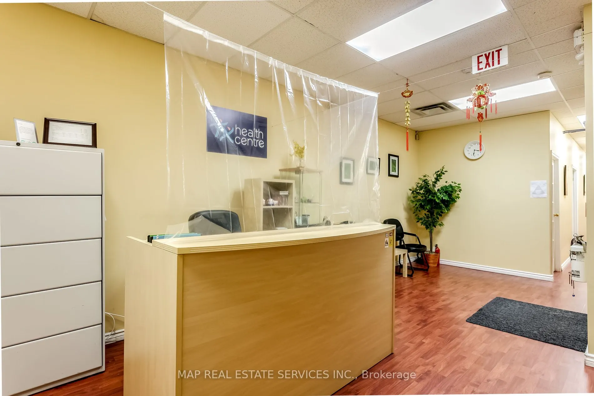 2272 Bloor Street, #Room 1