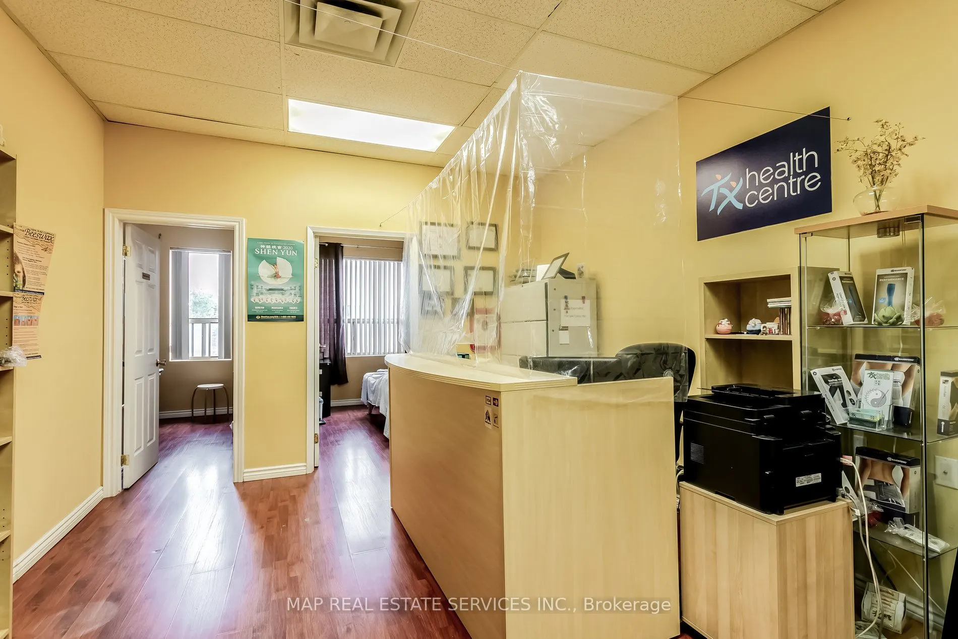 2272 Bloor Street, #Room 1