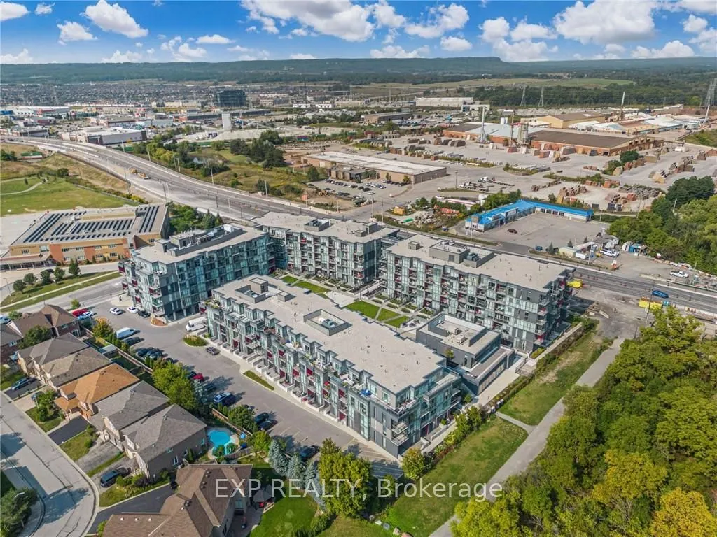 5220 Dundas Street, #312
