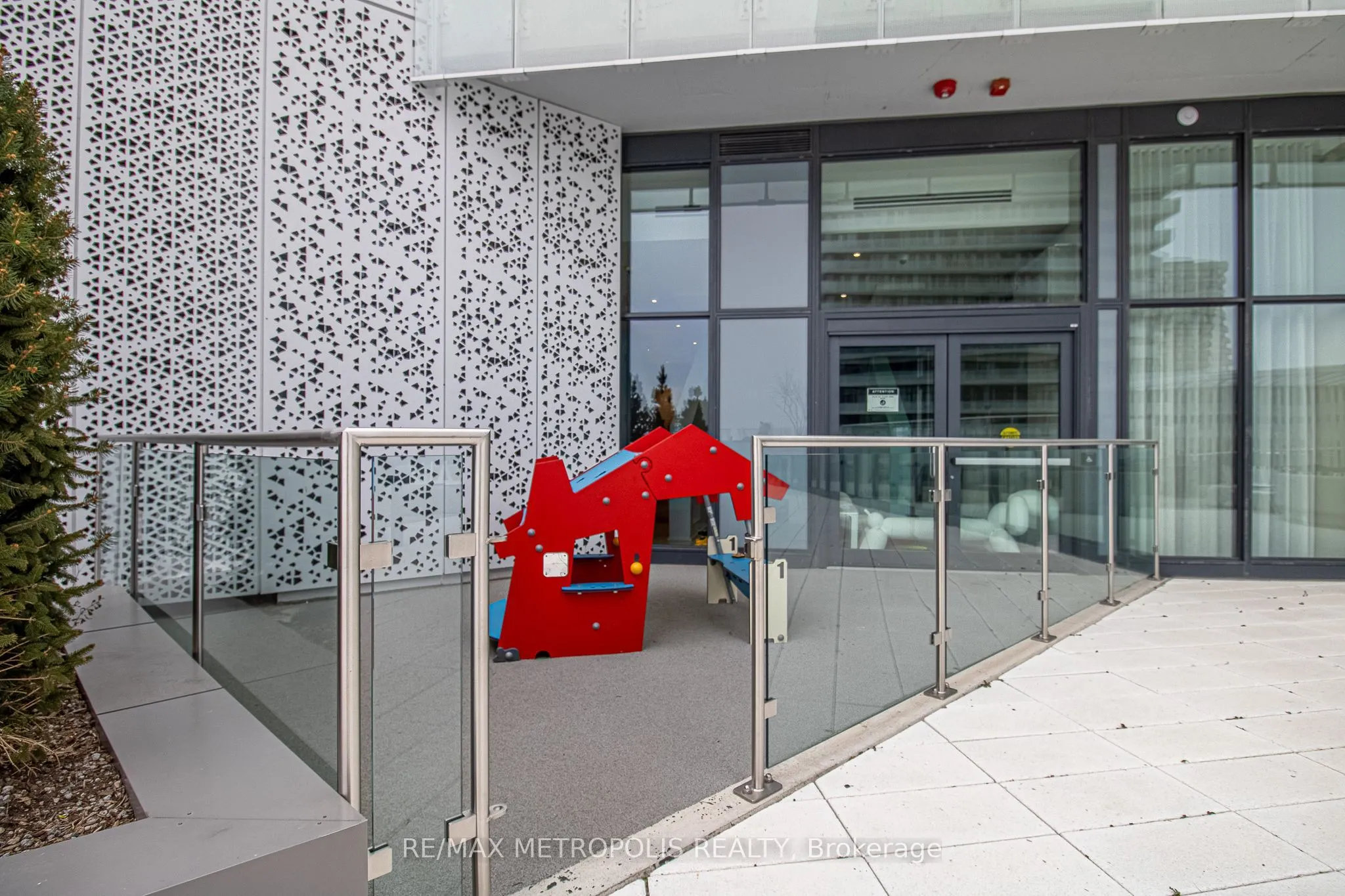 3900 Confederation Pkwy #216