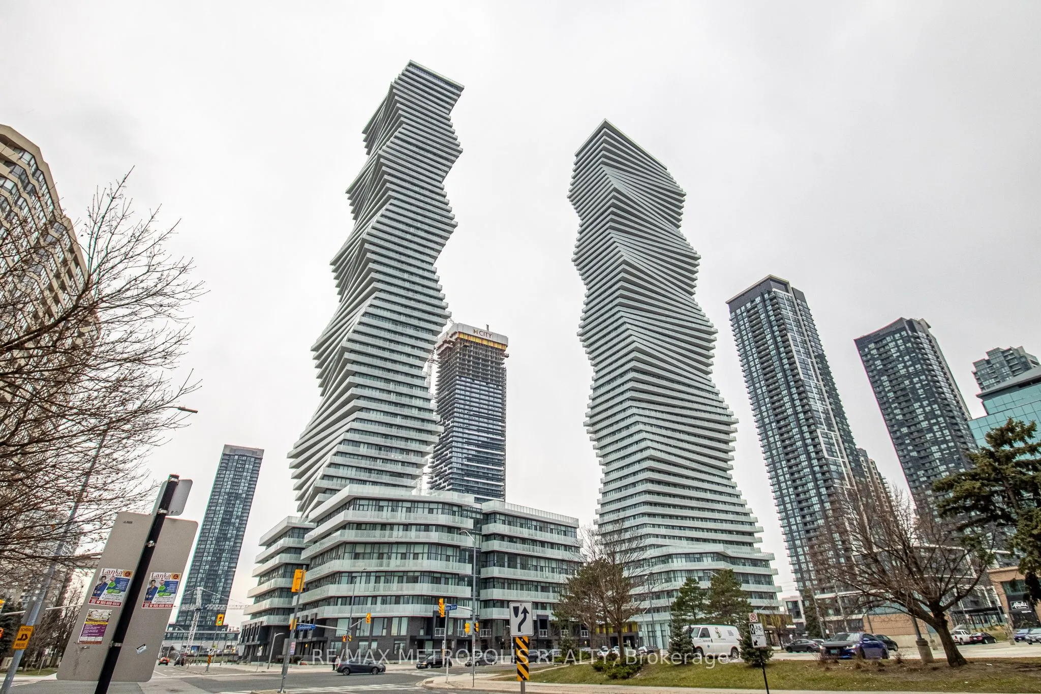3900 Confederation Pkwy #216