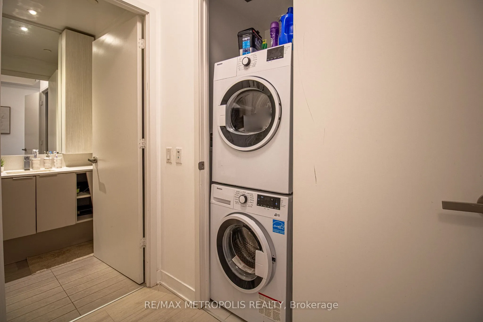 3900 Confederation Pkwy #216